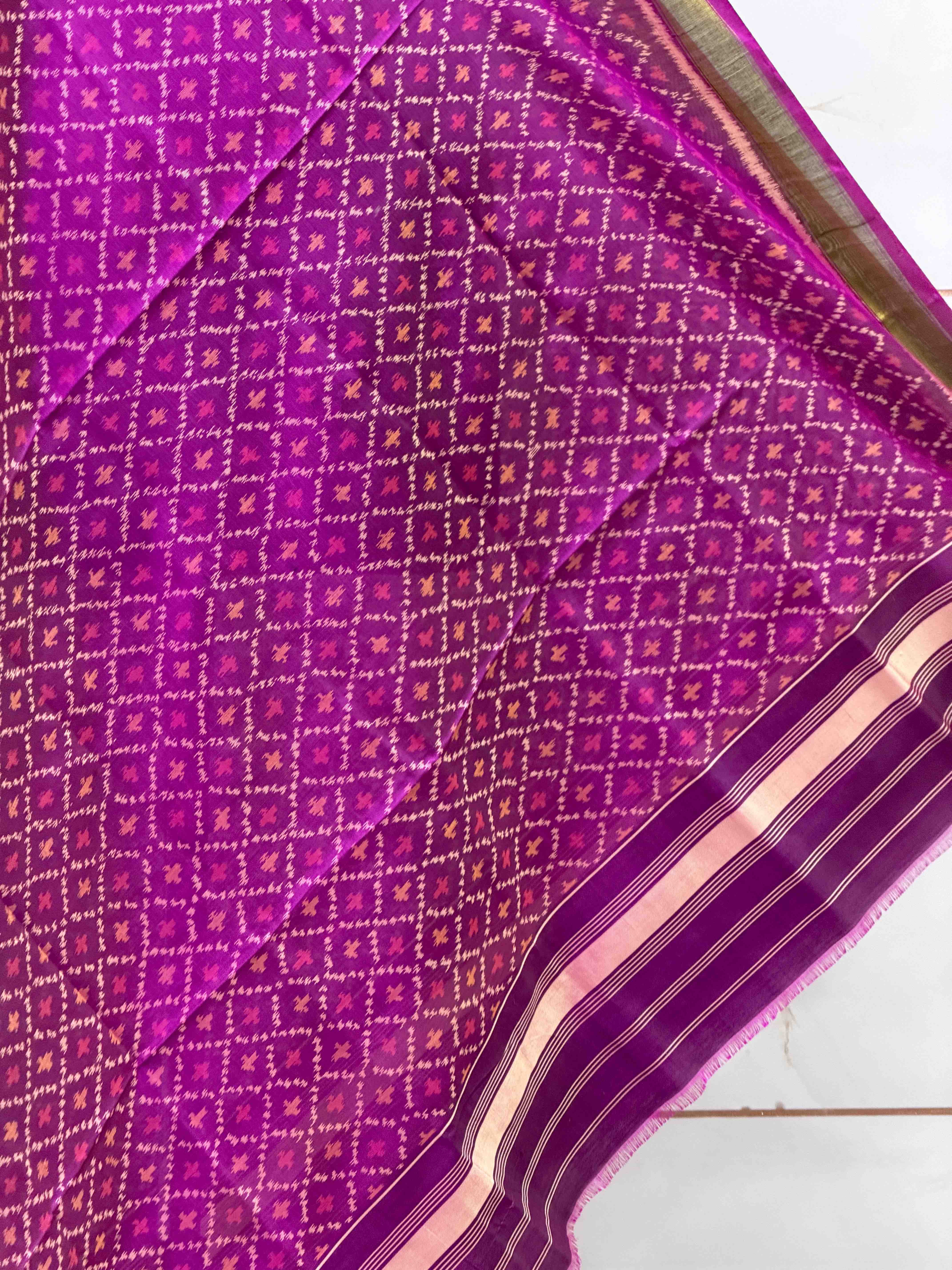 Purple daliyabhat small dupatta woven in single ikat
