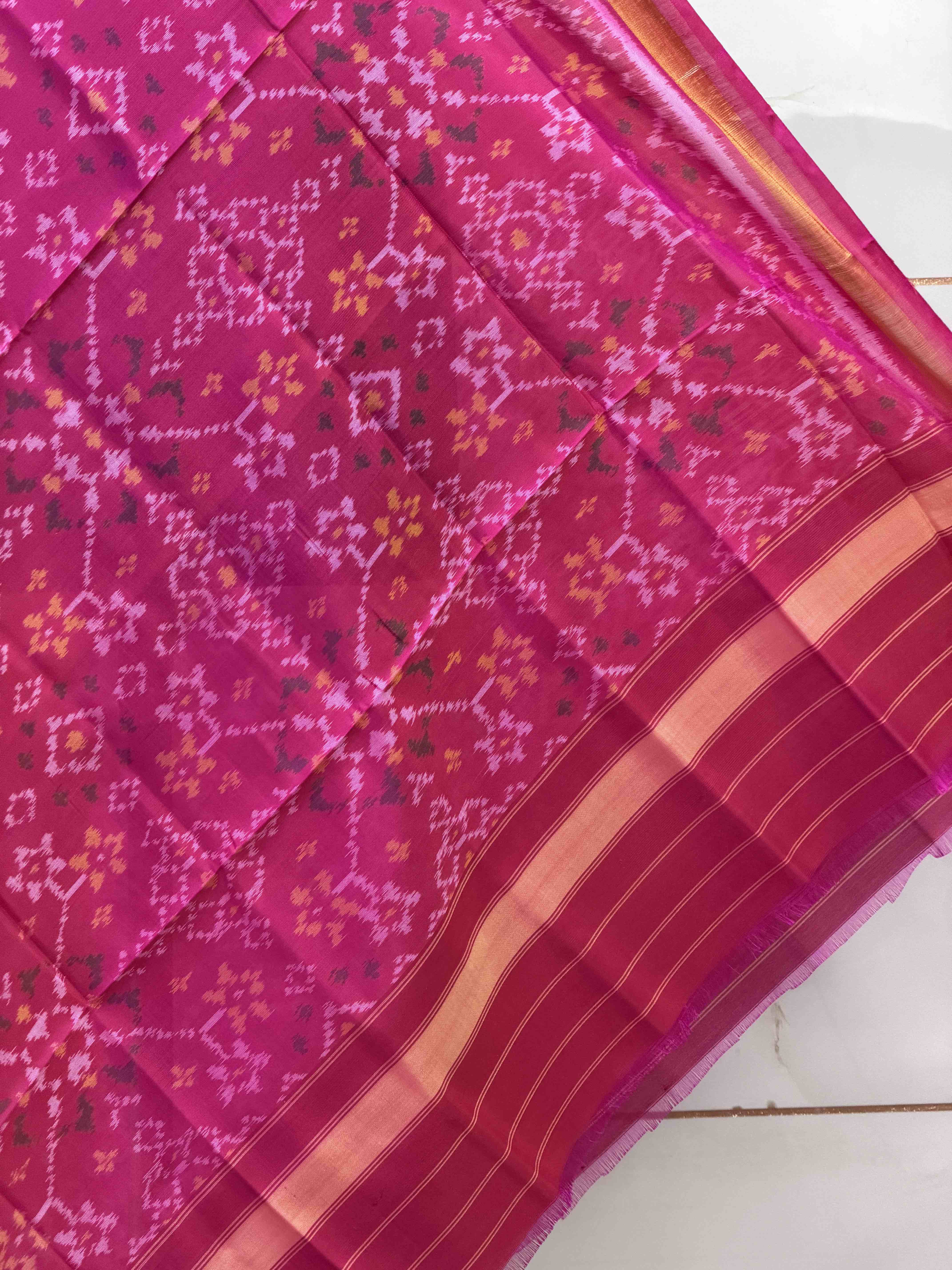 Pink Navaratan design small dupatta in single ikat woven