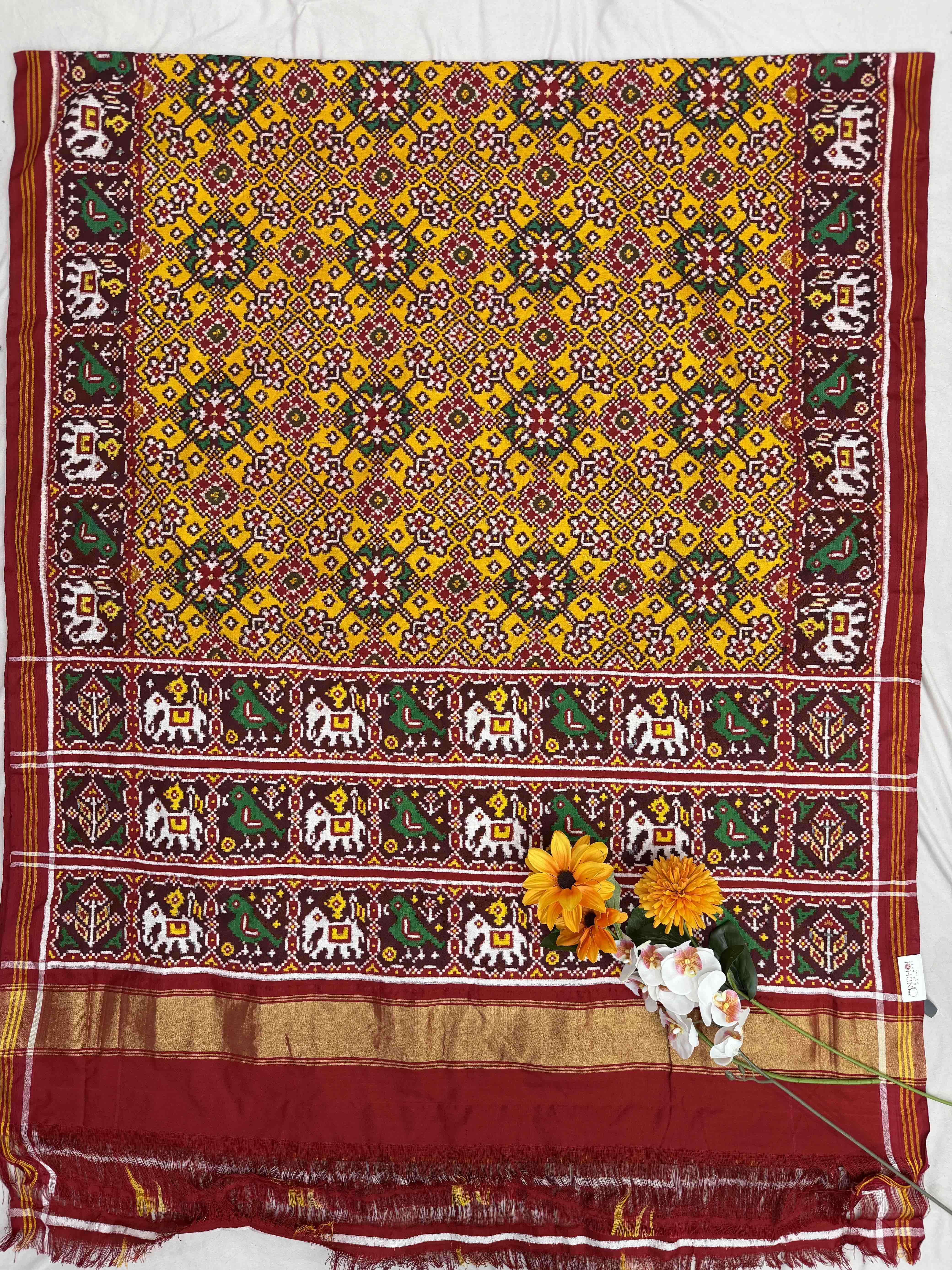 Maroon & yellow Navaratan Patan Patola