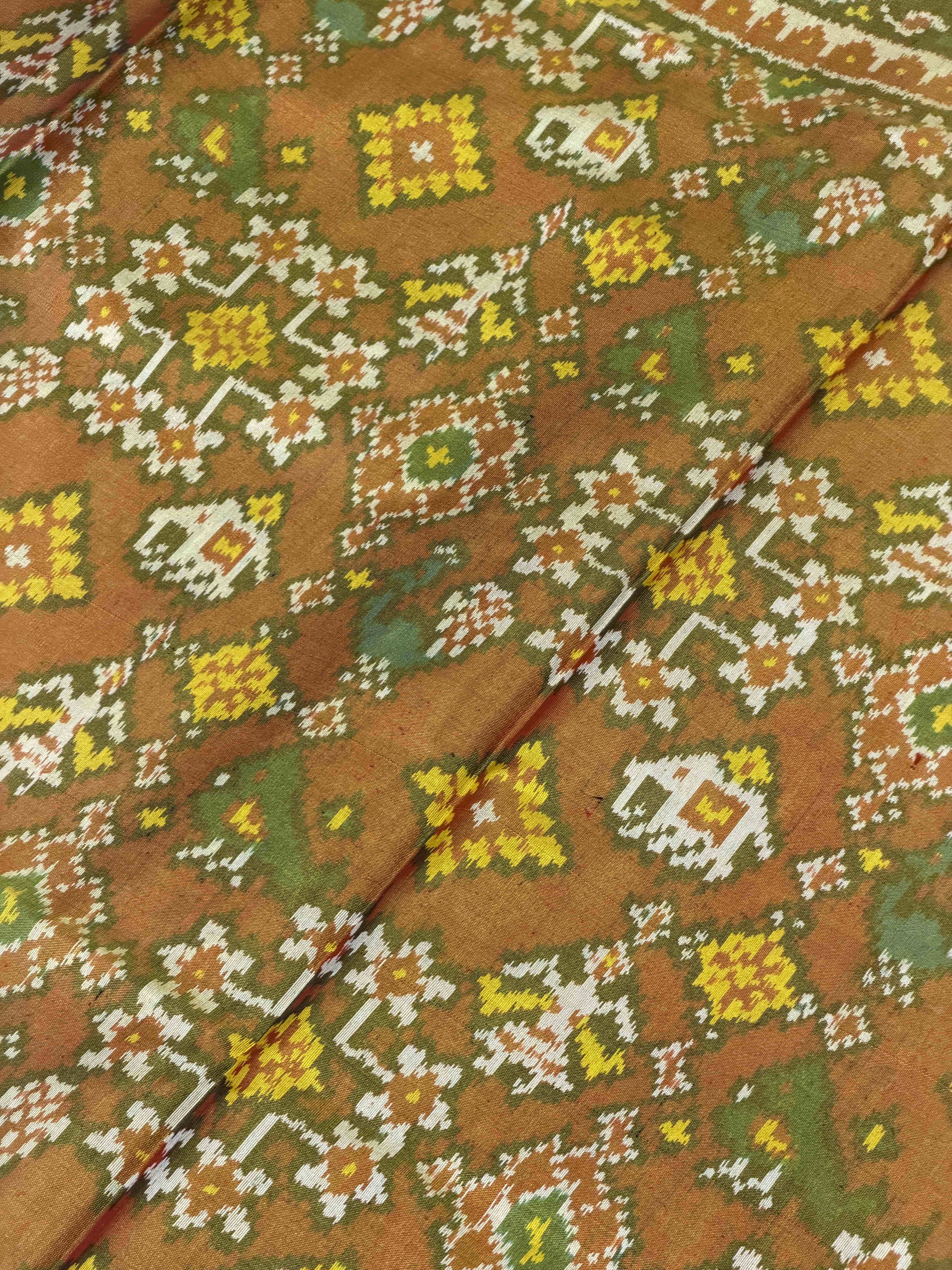 Maroon Golden Tissue Narikunj Navaratn tissue Patola