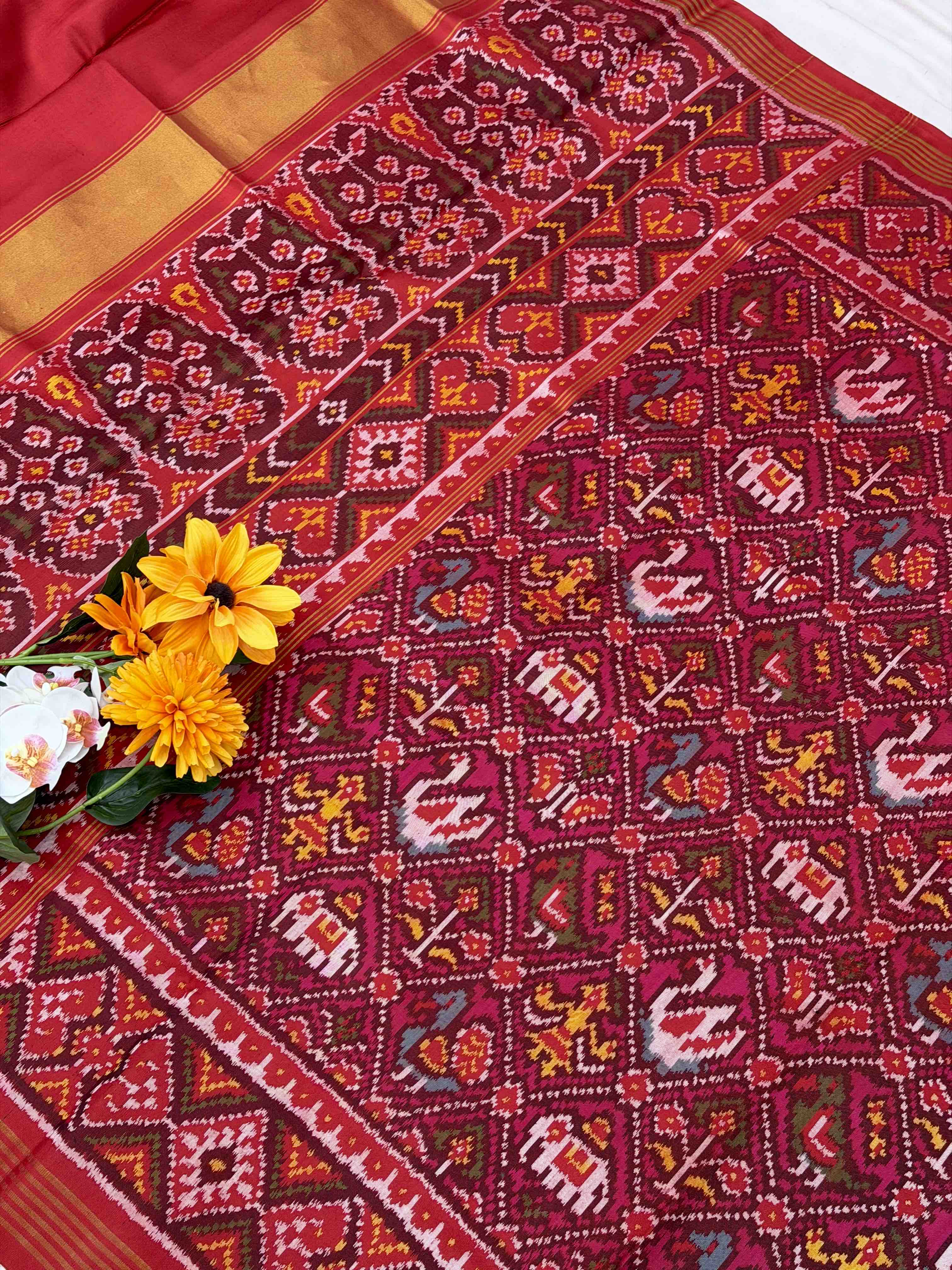 Red & Pink narikunj Patola Saree