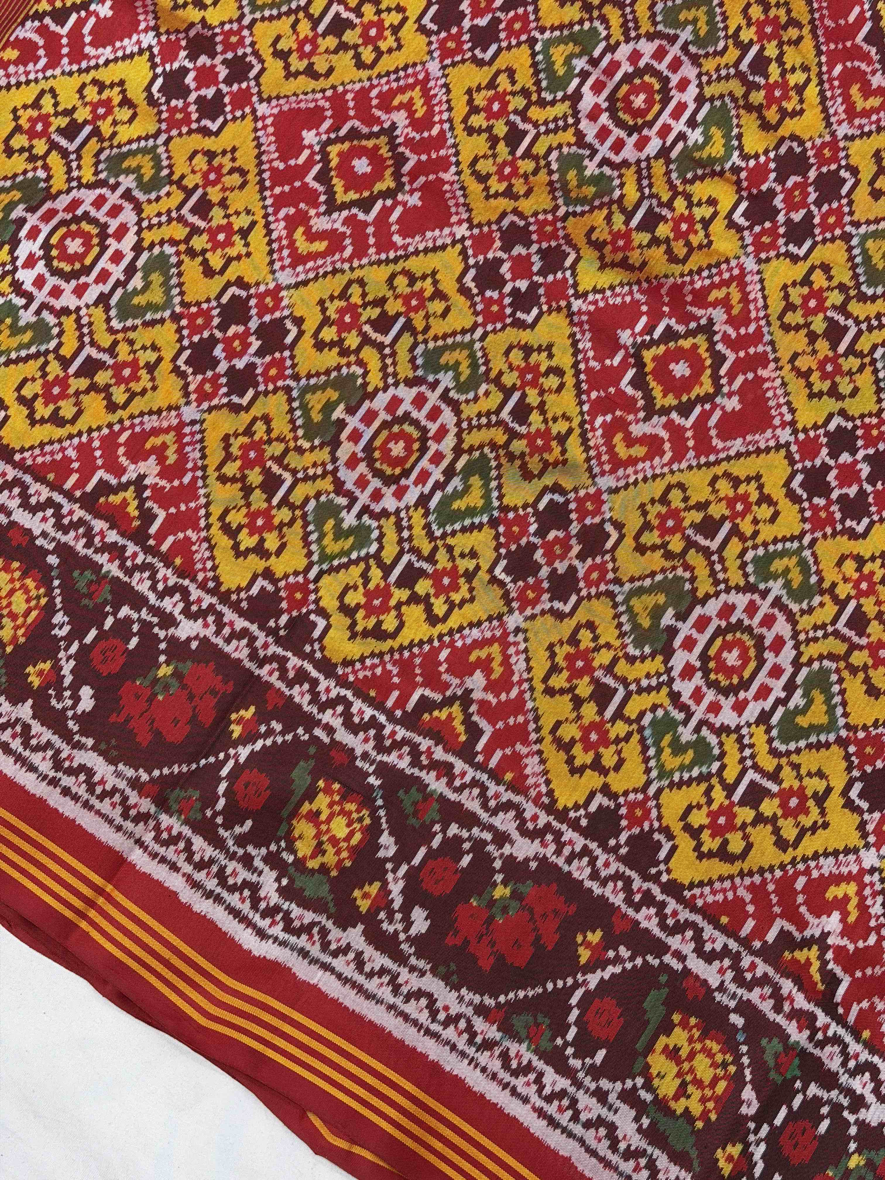 Maroon & Musterd manekchawk Patola Saree