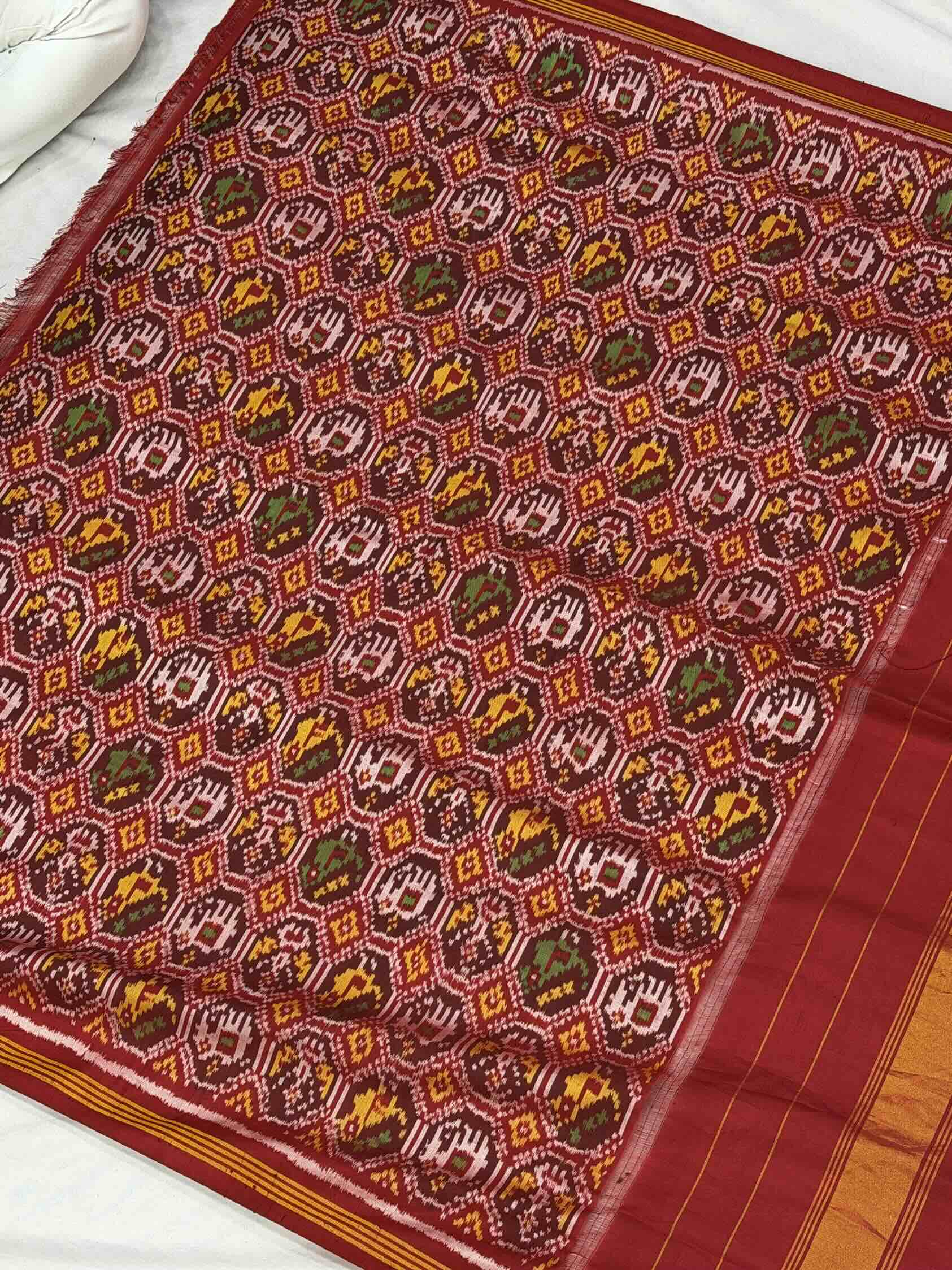 Red & peach Bandhani Patola saree in semi double ikat