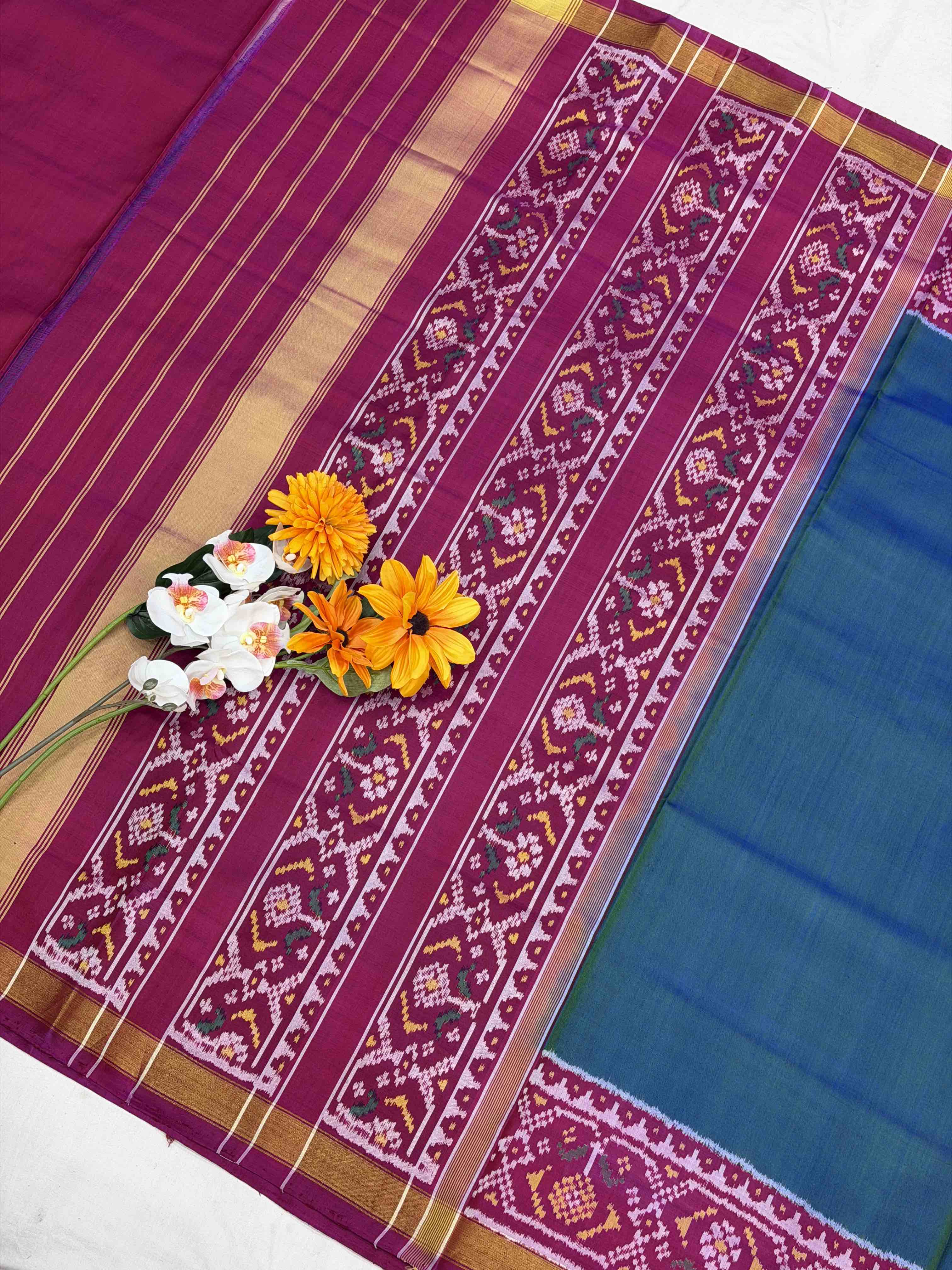 Pink & Teal plain Rajkot Patola Saree