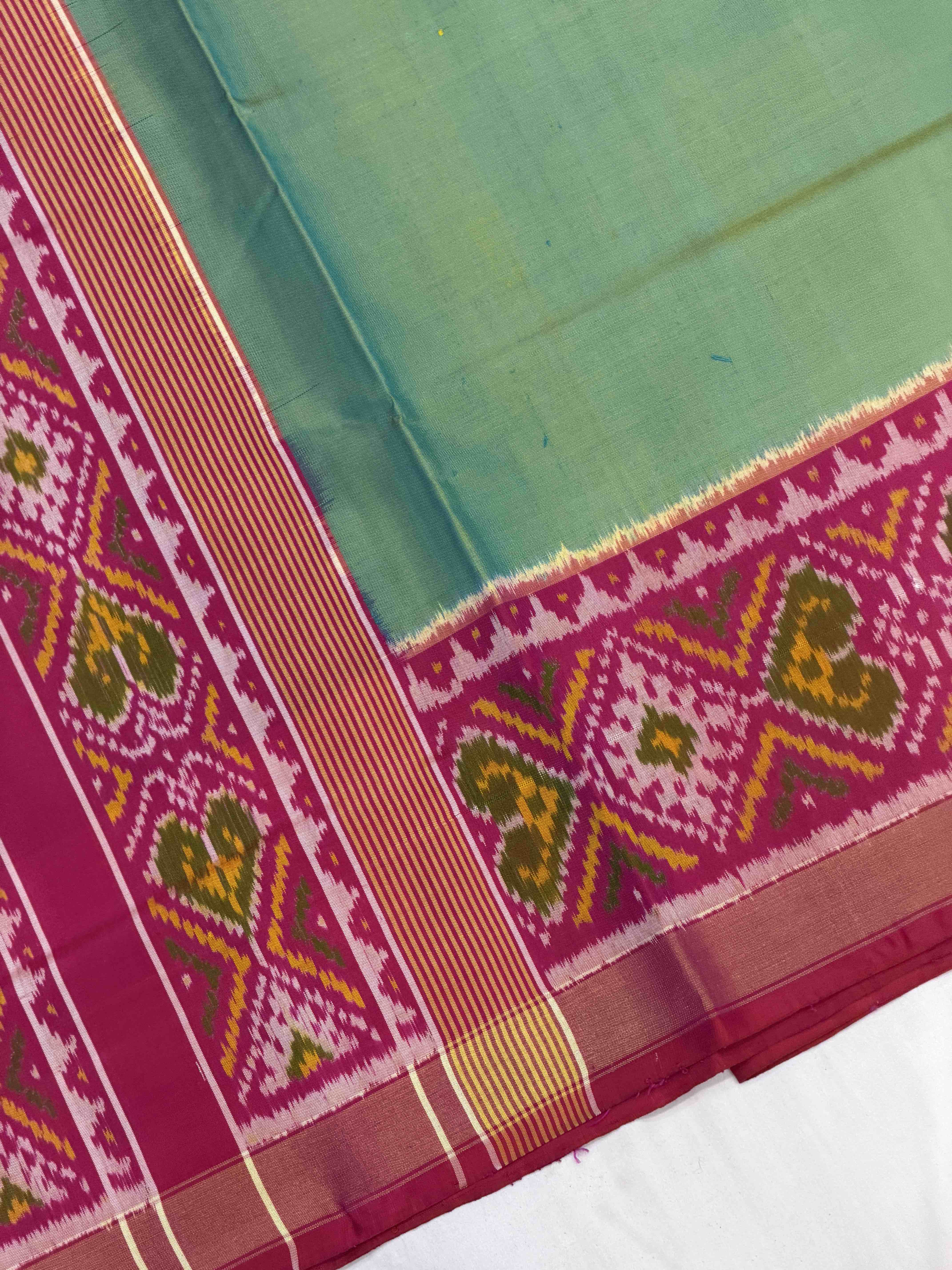 Pink & Seagreen golden shaded Plain Rajkot Patola Saree