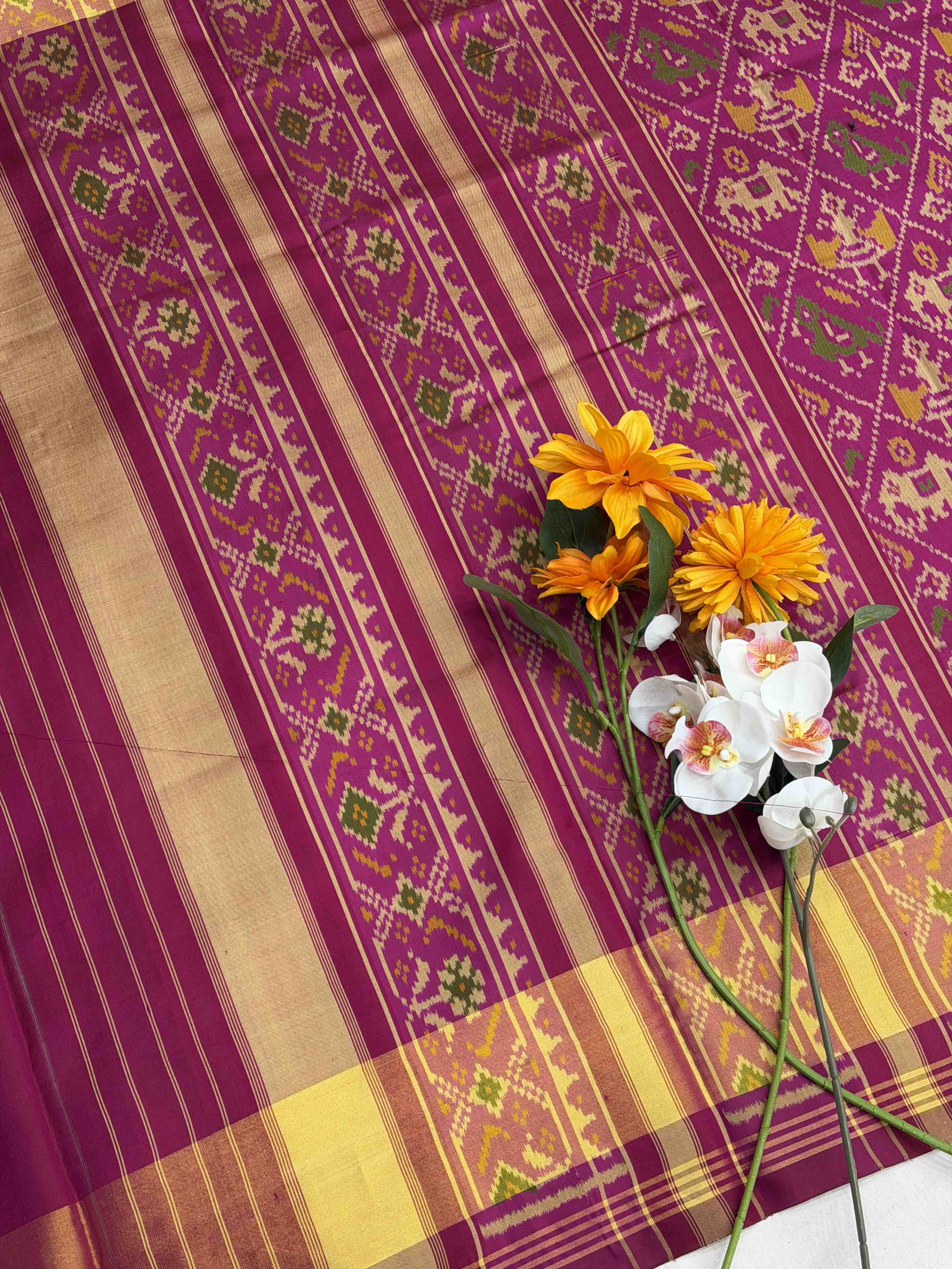 Shayam Gulabi Narikunj Rajkoti Patola