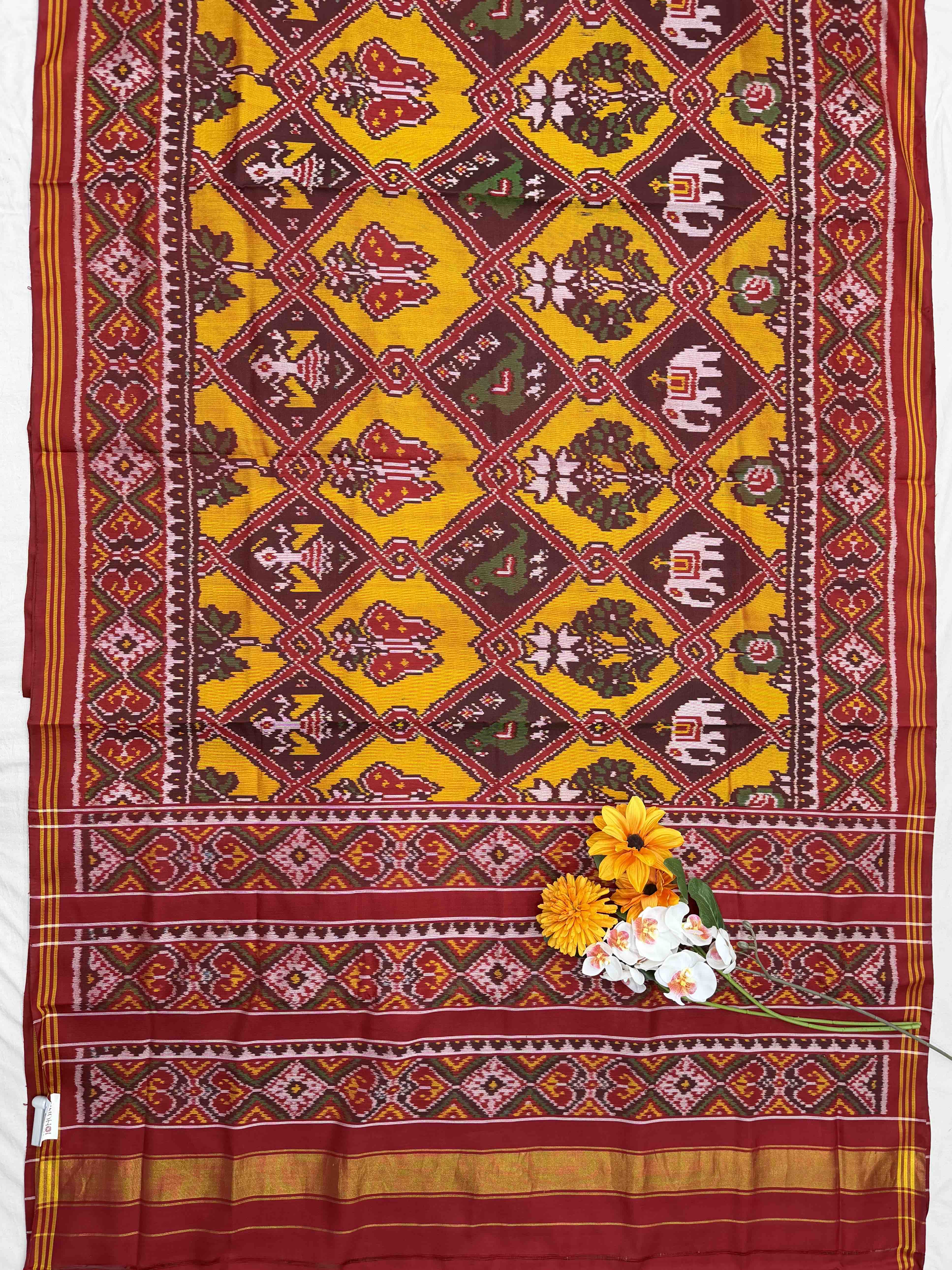 Red & Musterd big figure Single Ikat Patola Saree
