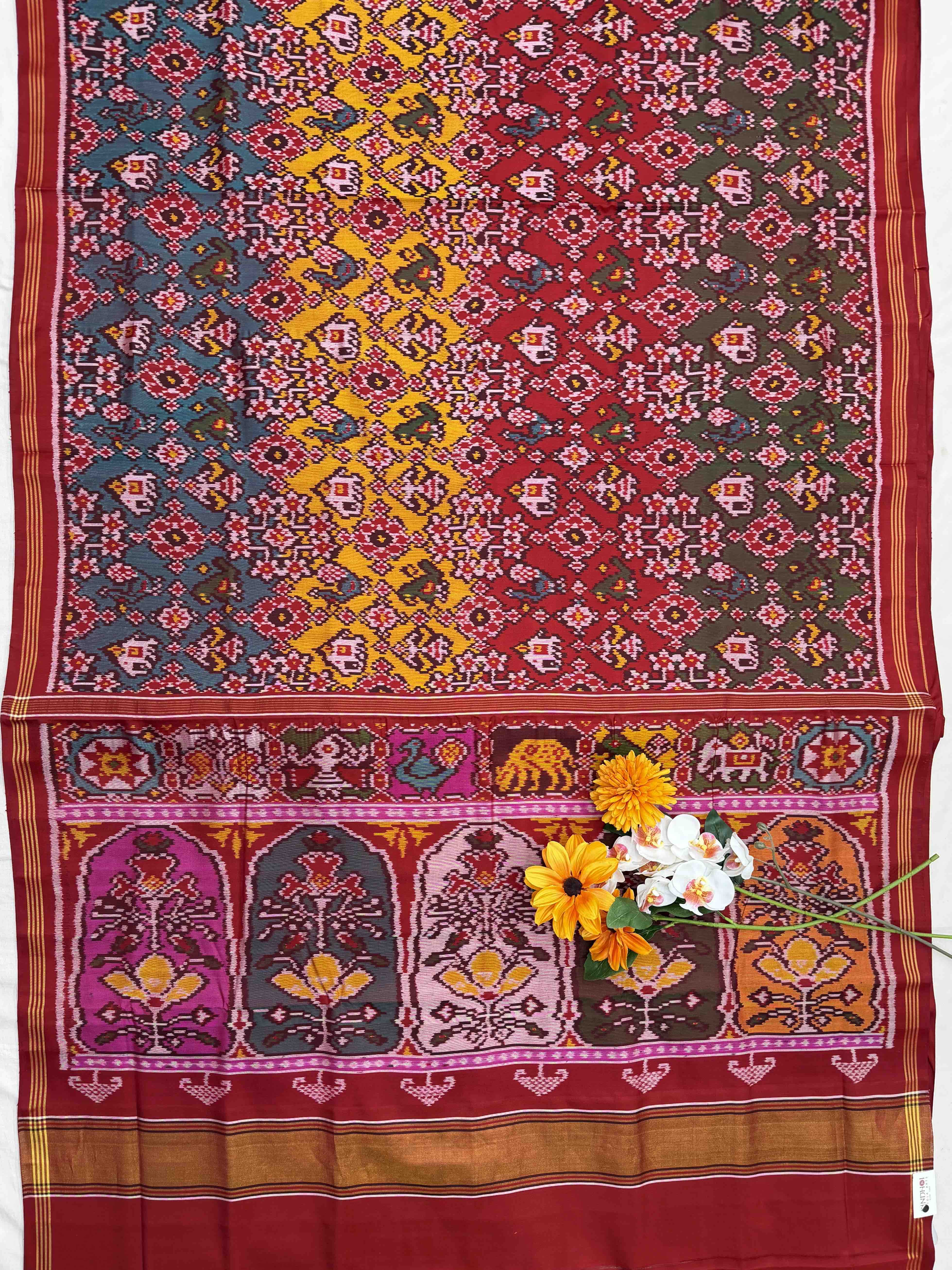 Red & multi narikunj Navaratan Single Ikat Patola