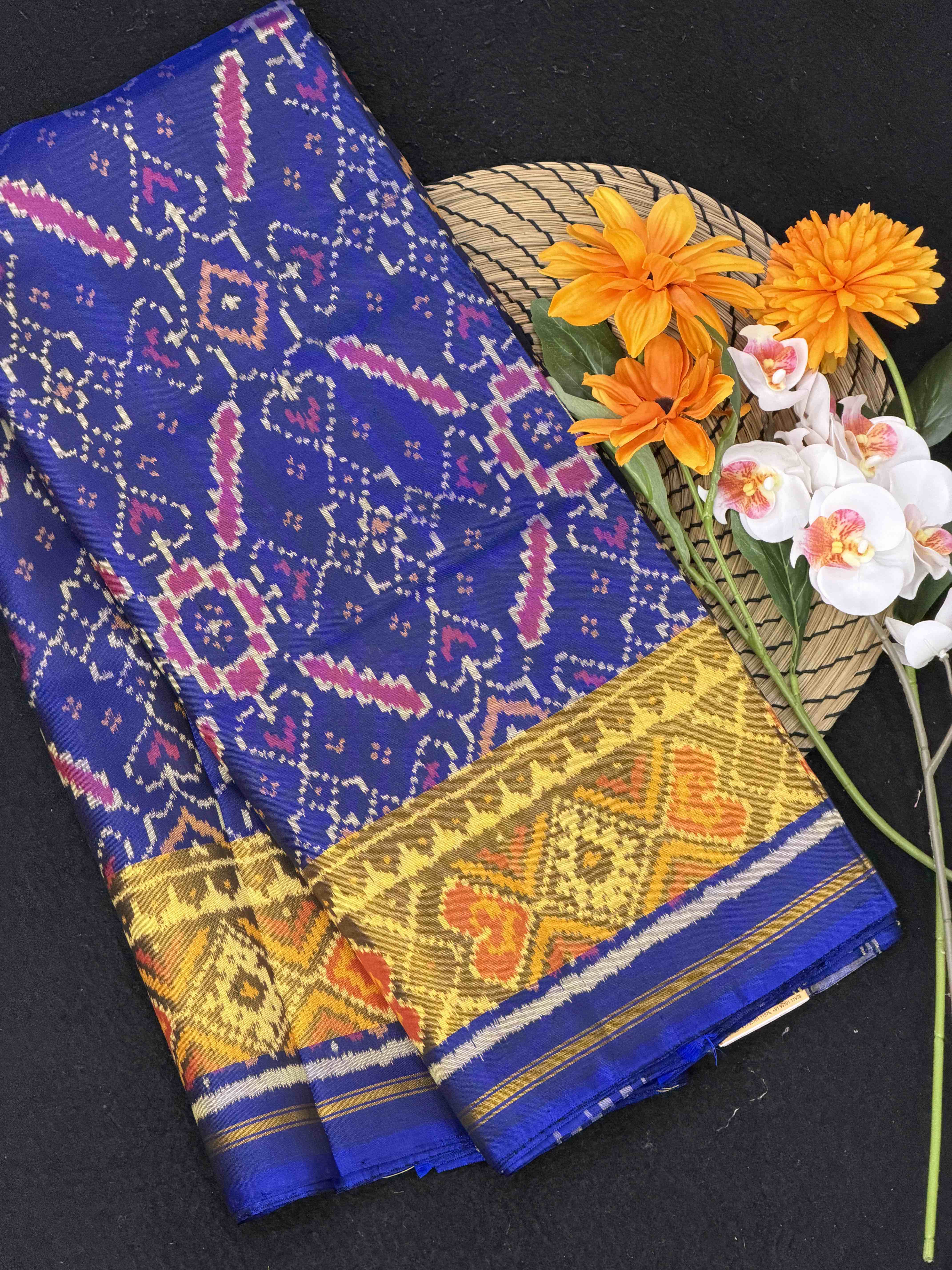 Blue tissue border manekchawk Rajkot Patola Saree