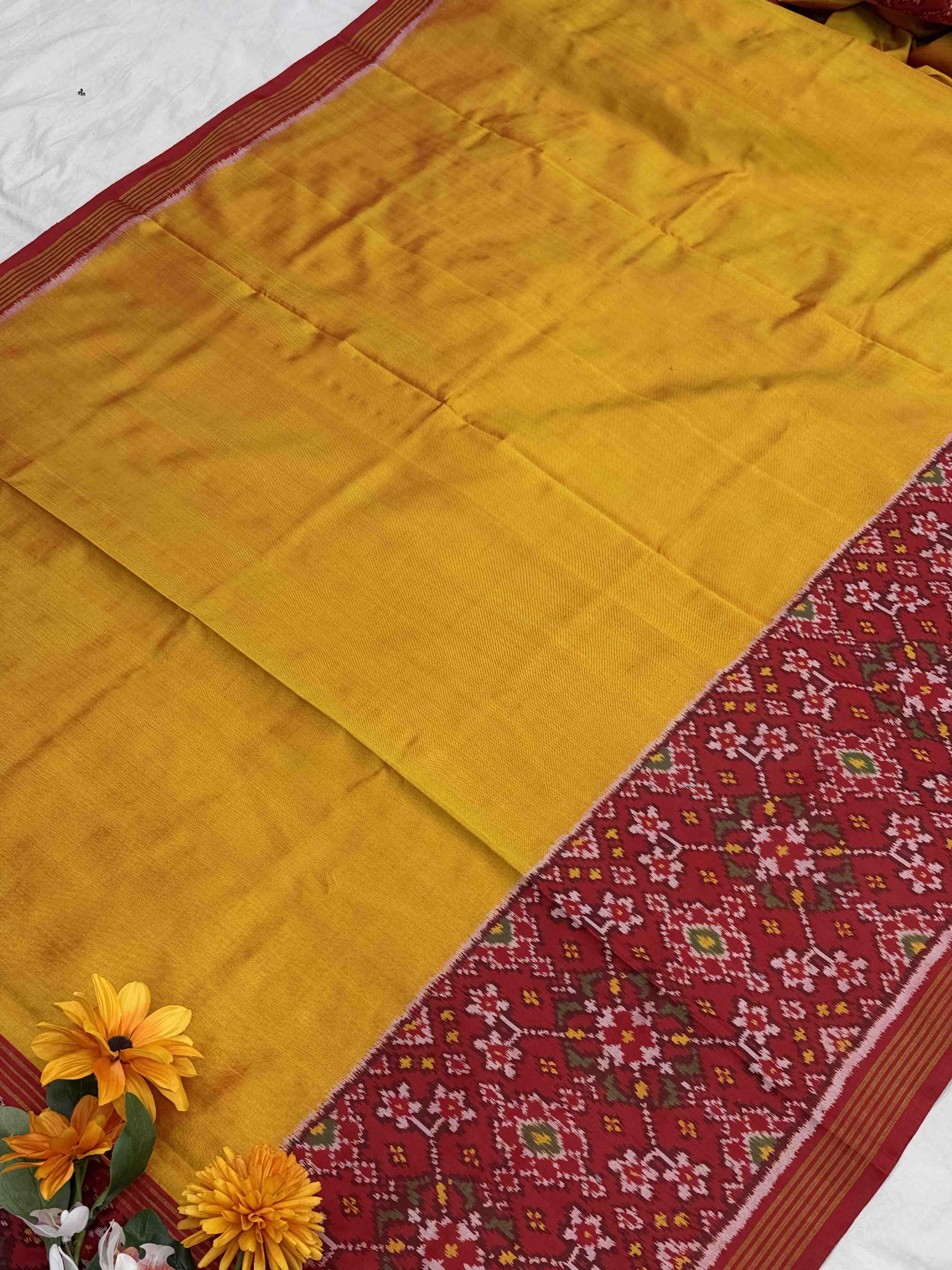 Red & musterd skirtborder navaratan Single ikat Patola