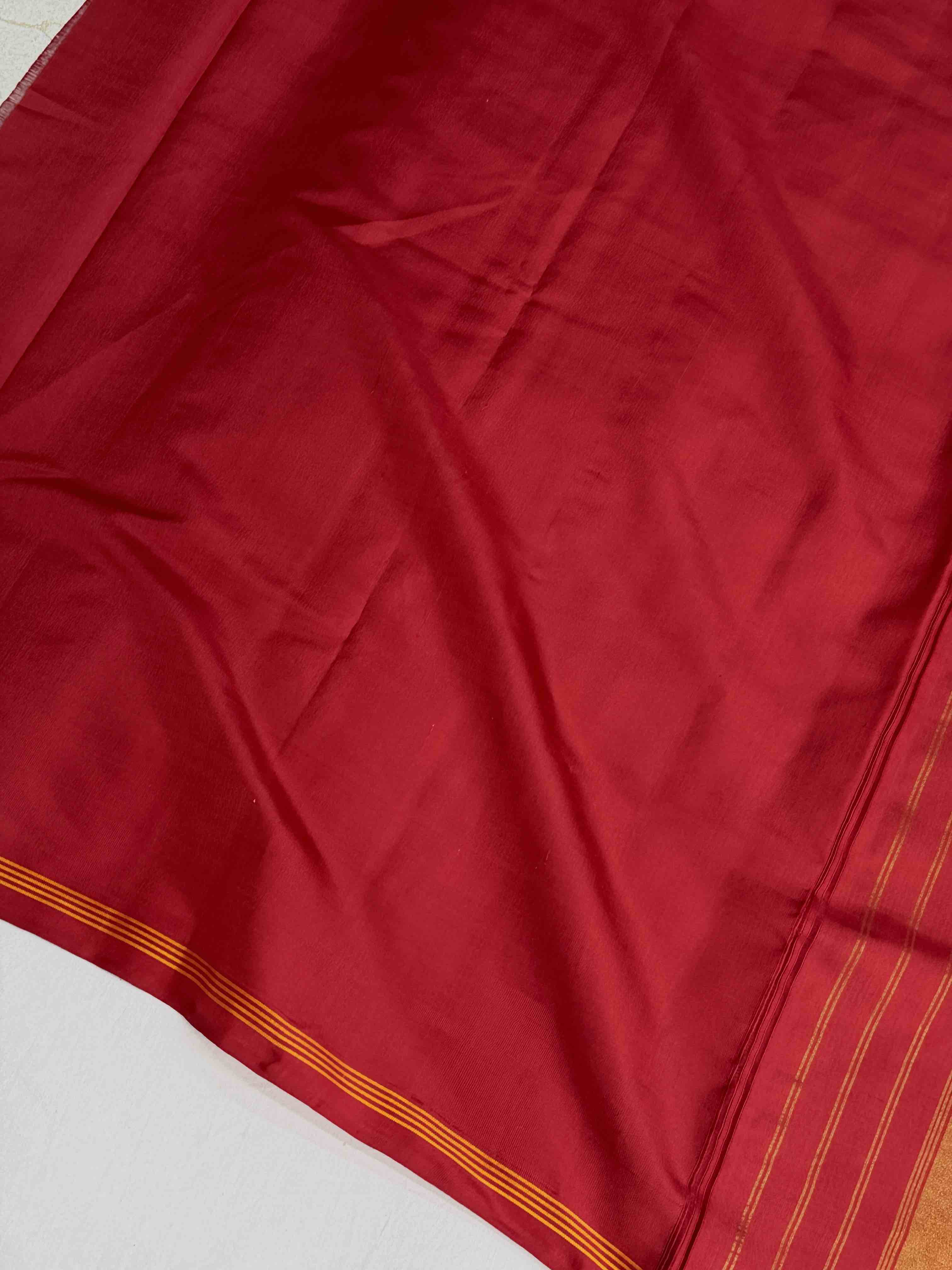 Red with multi manekchawk Single ikat Patola Saree