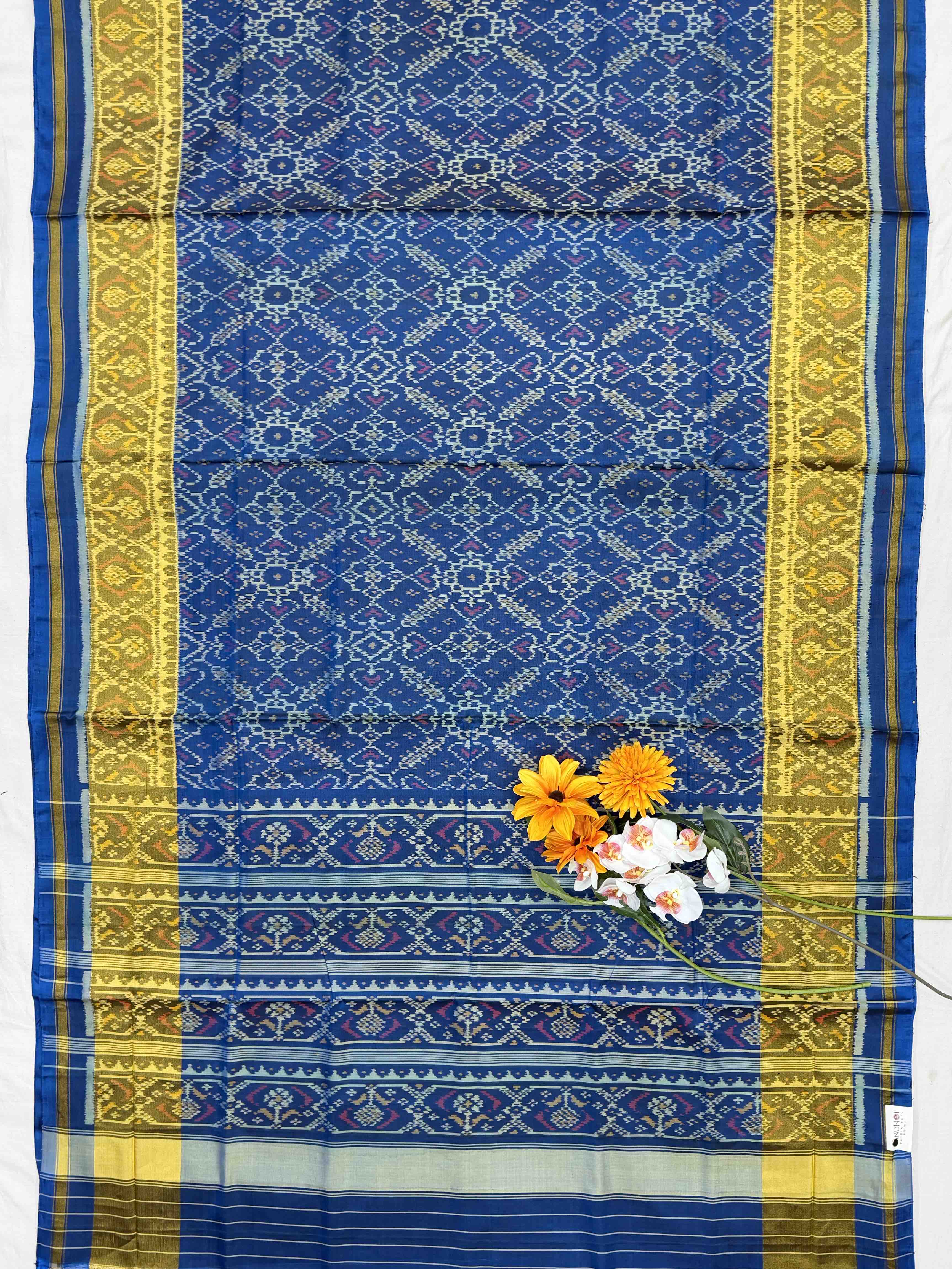 Teal blue Manekchawk Rajkot Patola Saree