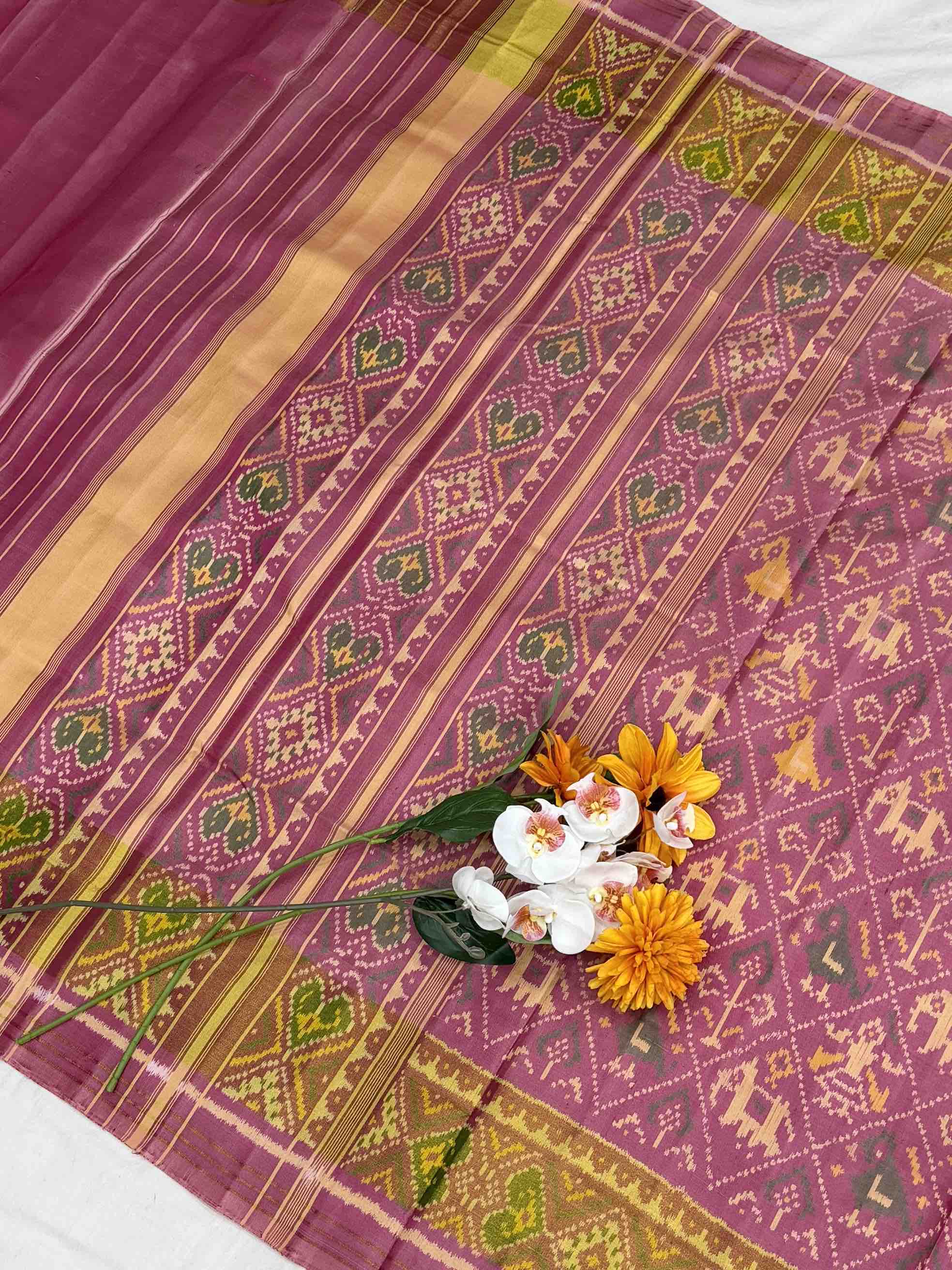 Light pink narikunj Single ikat Patola Saree