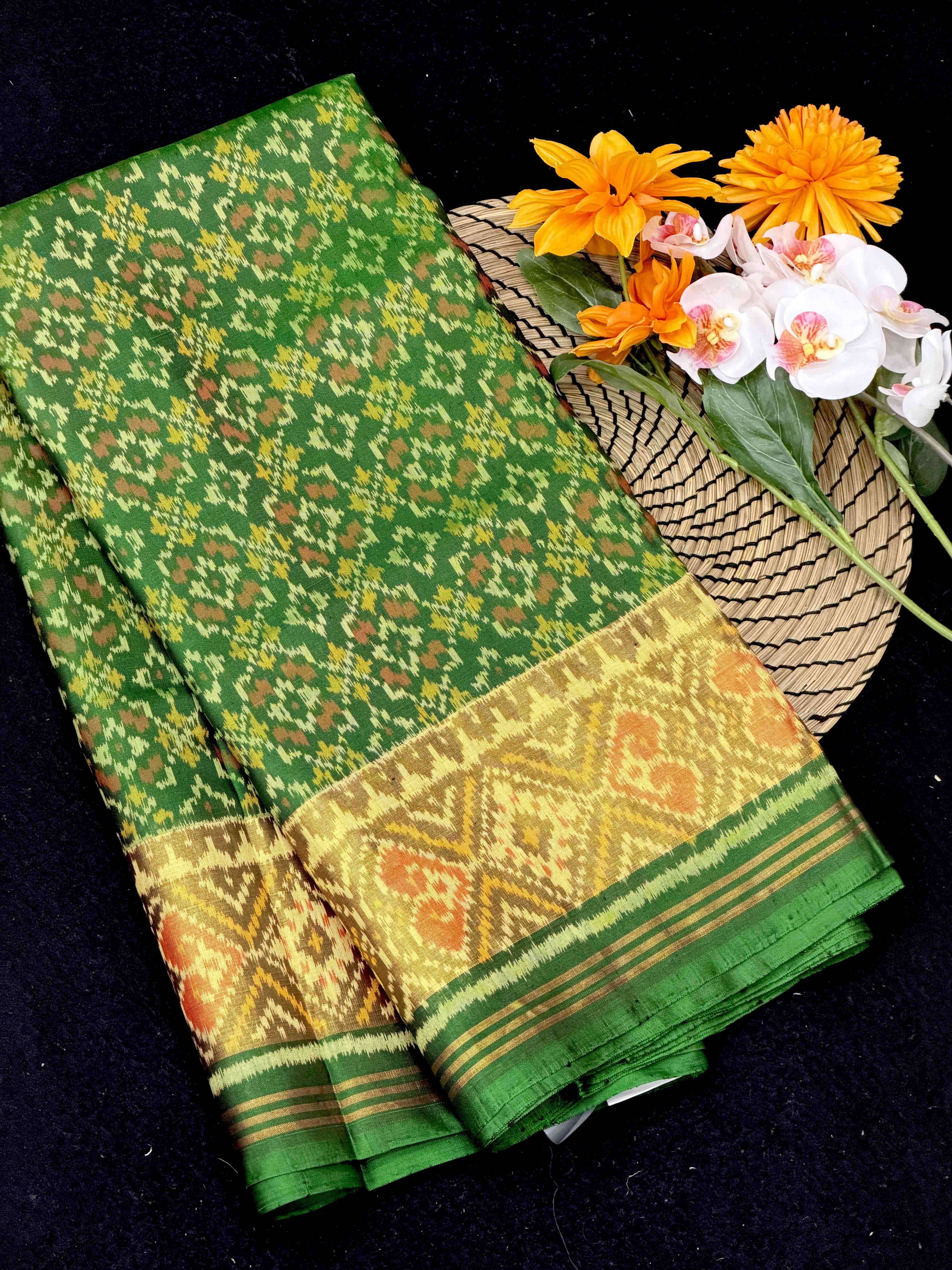 Green button ful design Rajkot Patola Saree