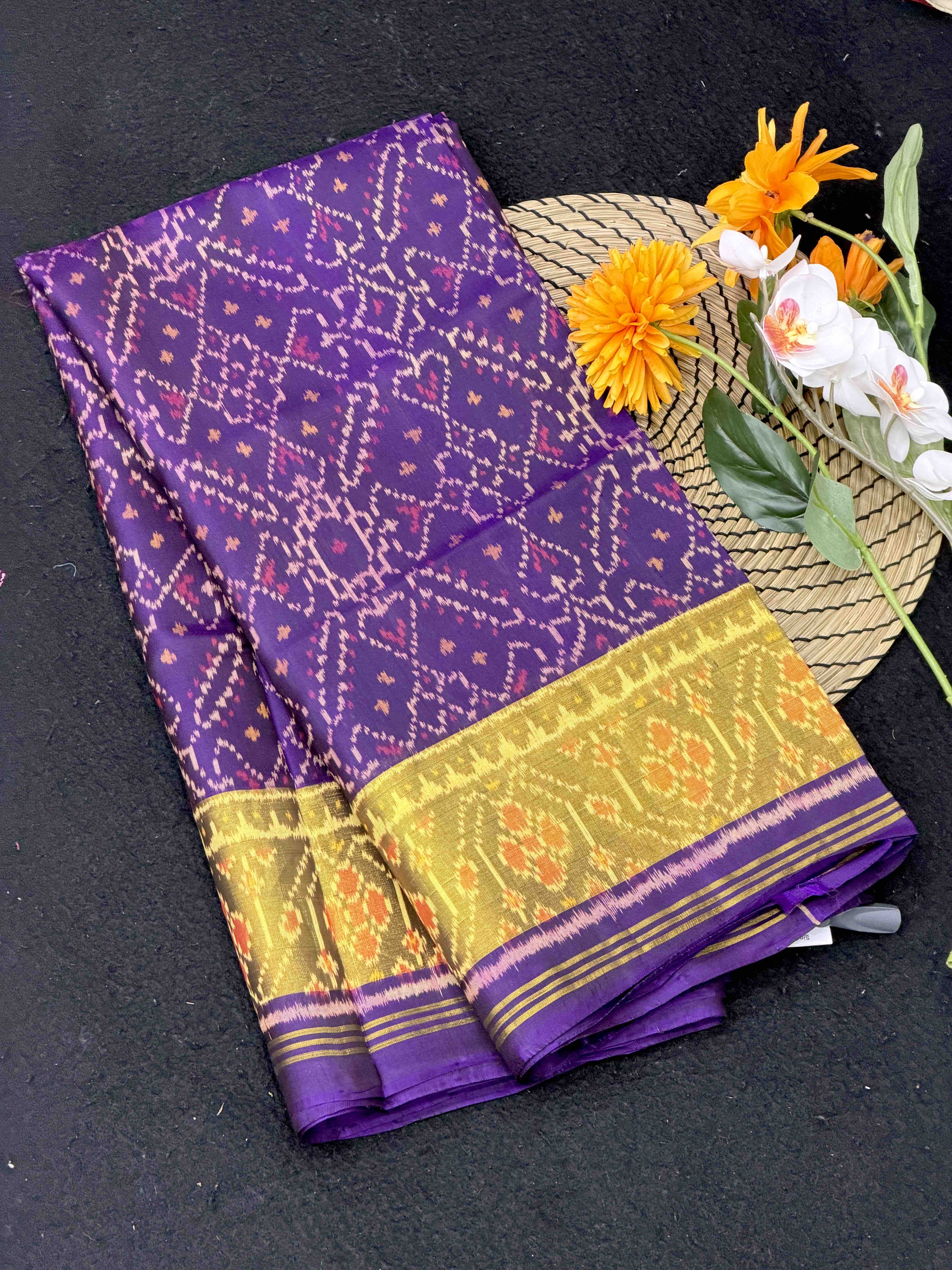 Purple Manekchawk Tissue border Patola Saree