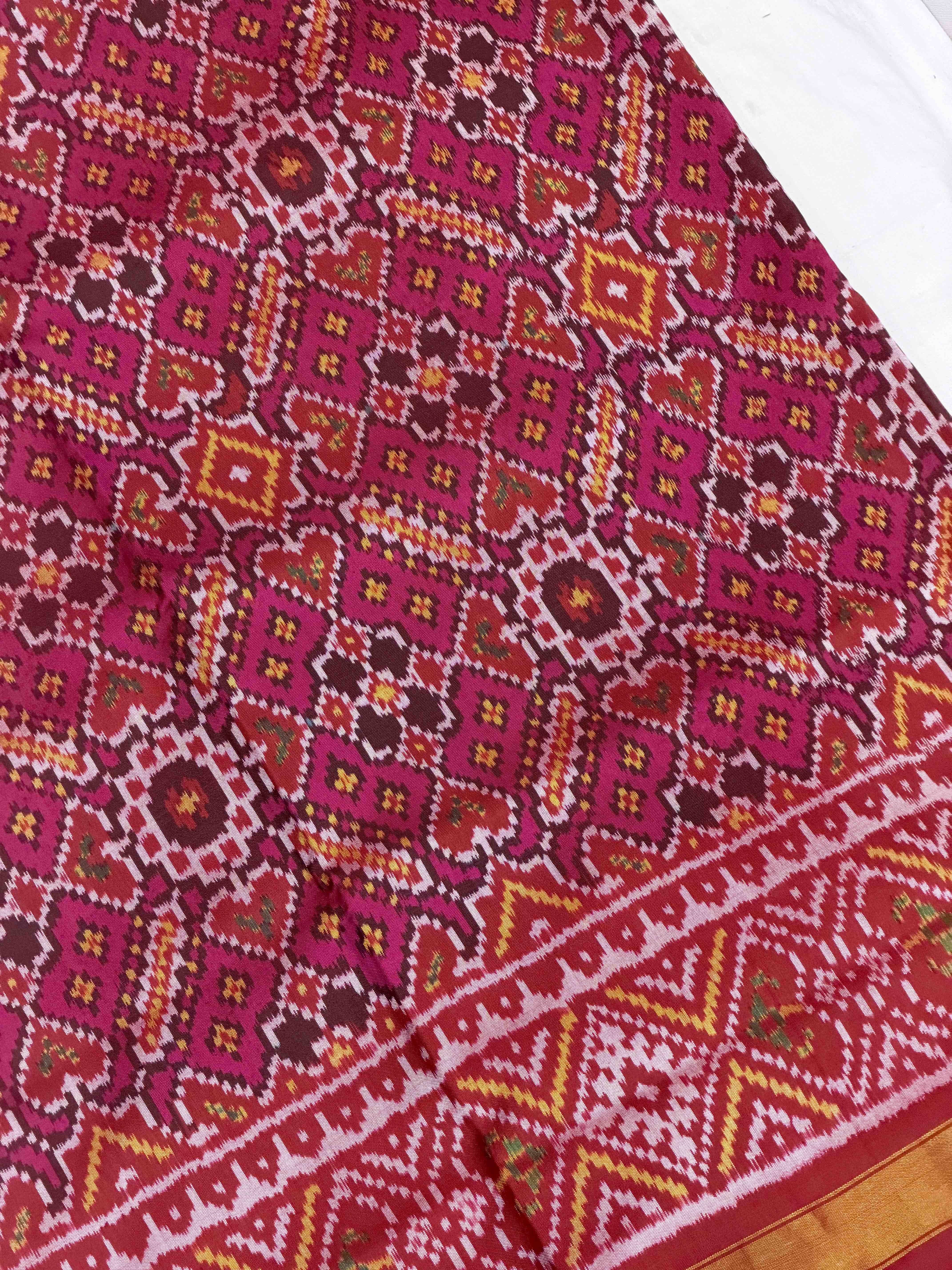 Red & Pink Manekchawk rajkot Patola Saree