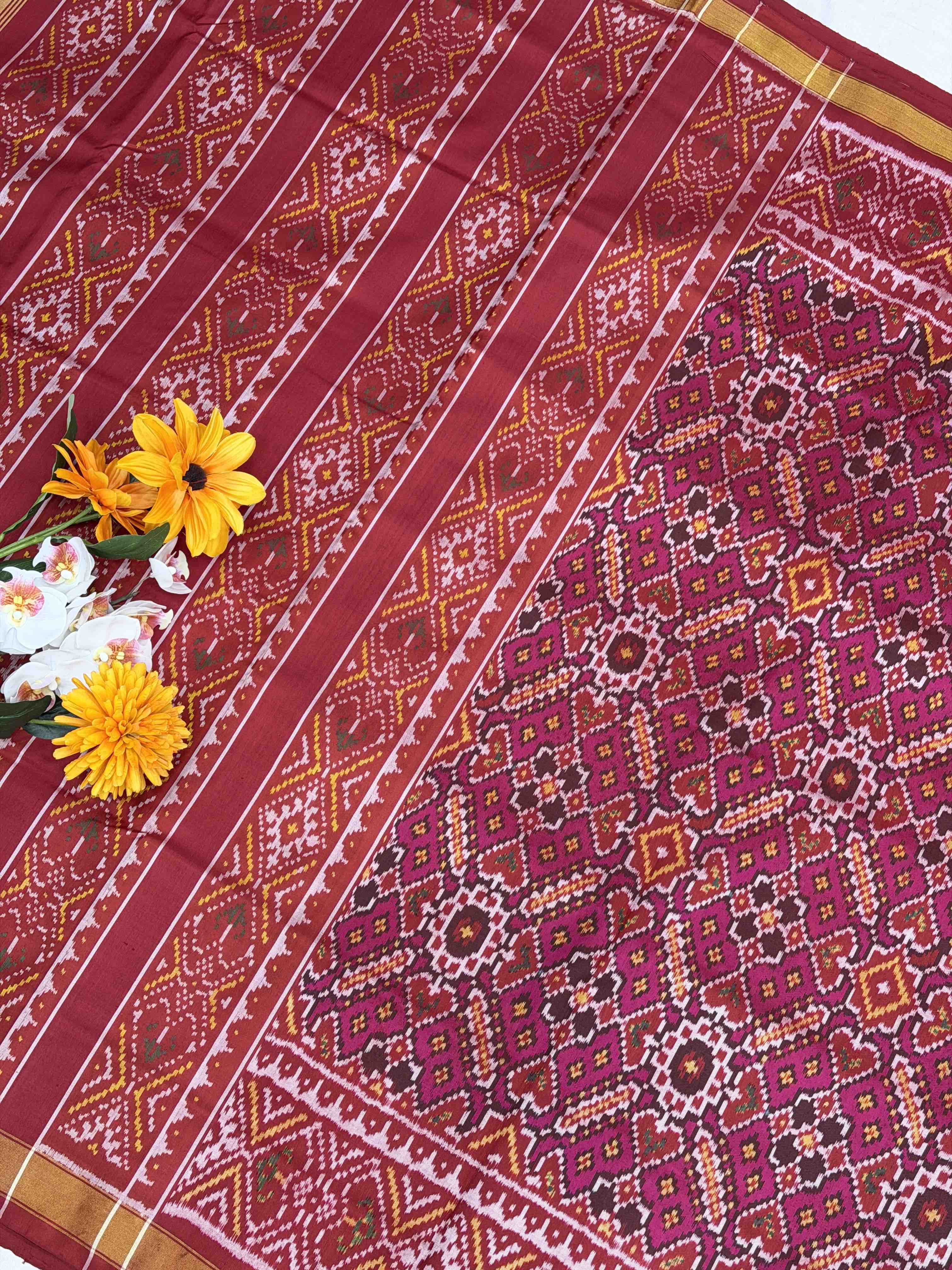 Red & Pink Manekchawk rajkot Patola Saree