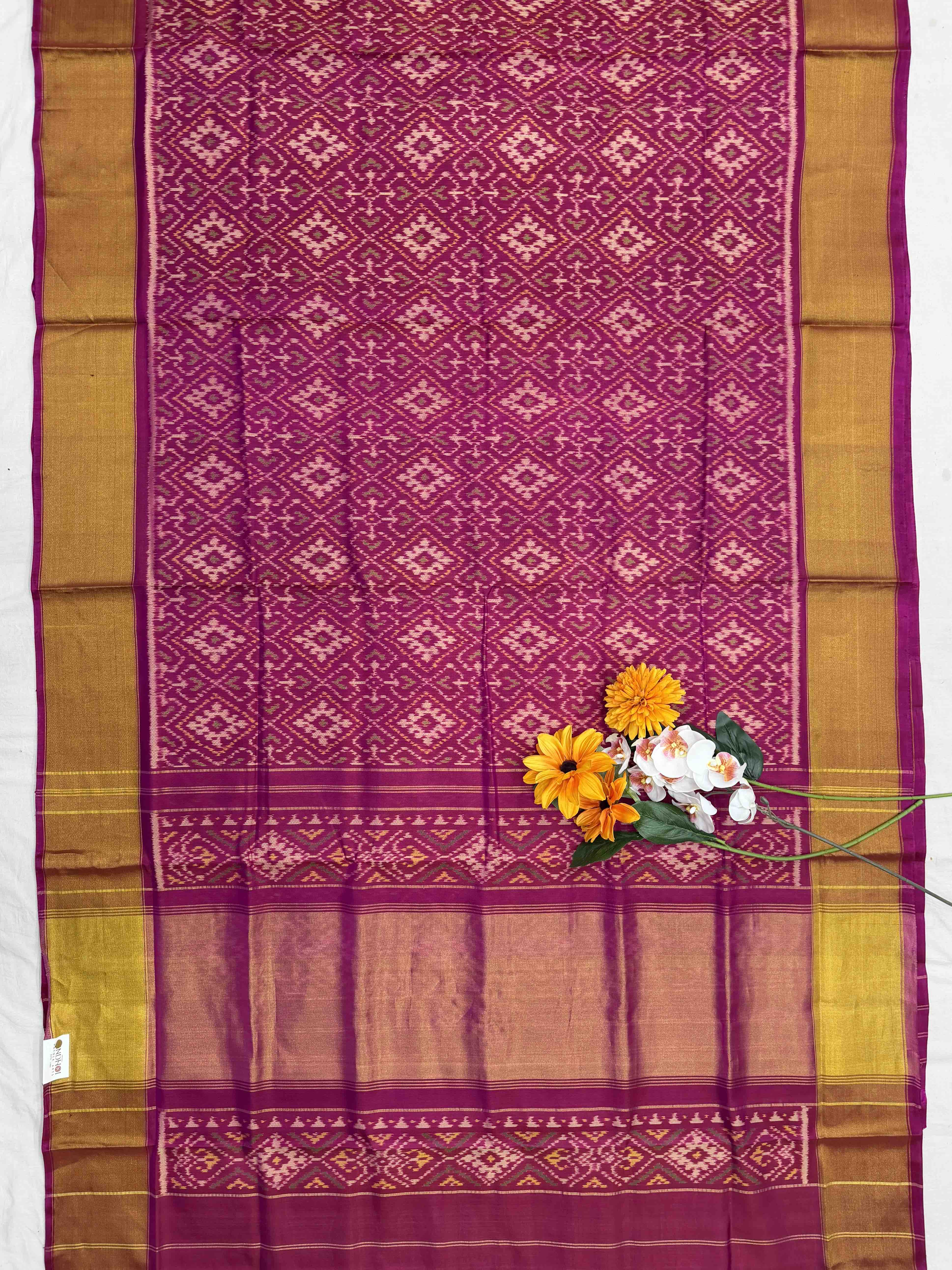 Traditional Wine Pink Rajkot Patola Saree - Handwoven Single Ikat