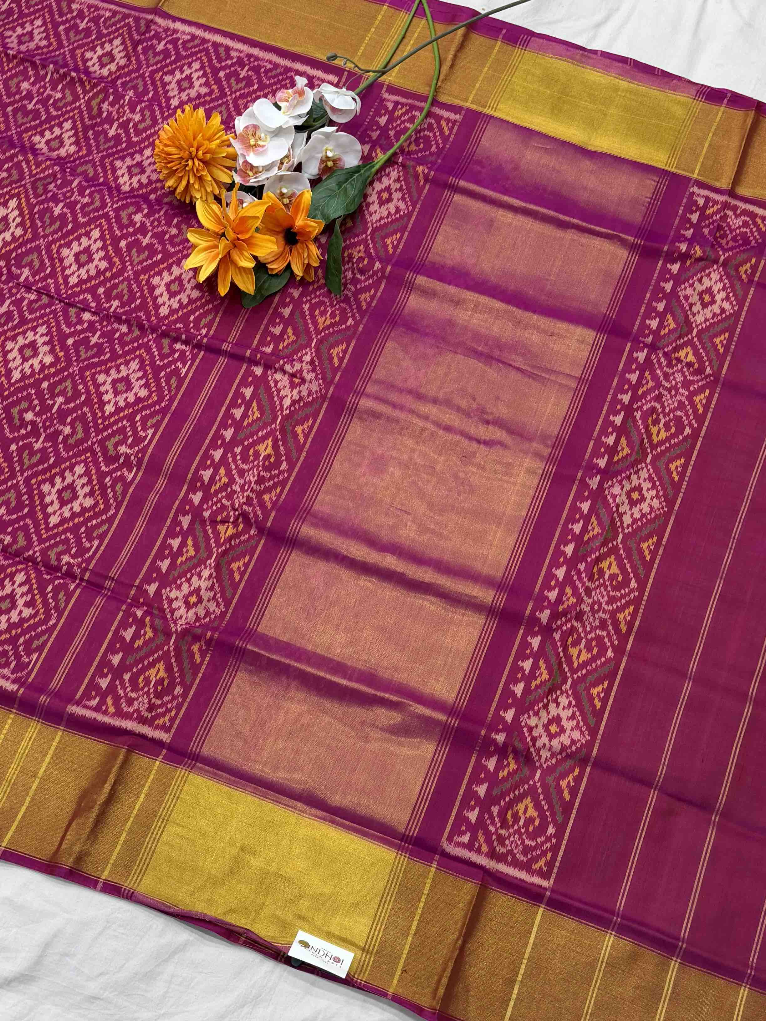 Traditional Wine Pink Rajkot Patola Saree - Handwoven Single Ikat