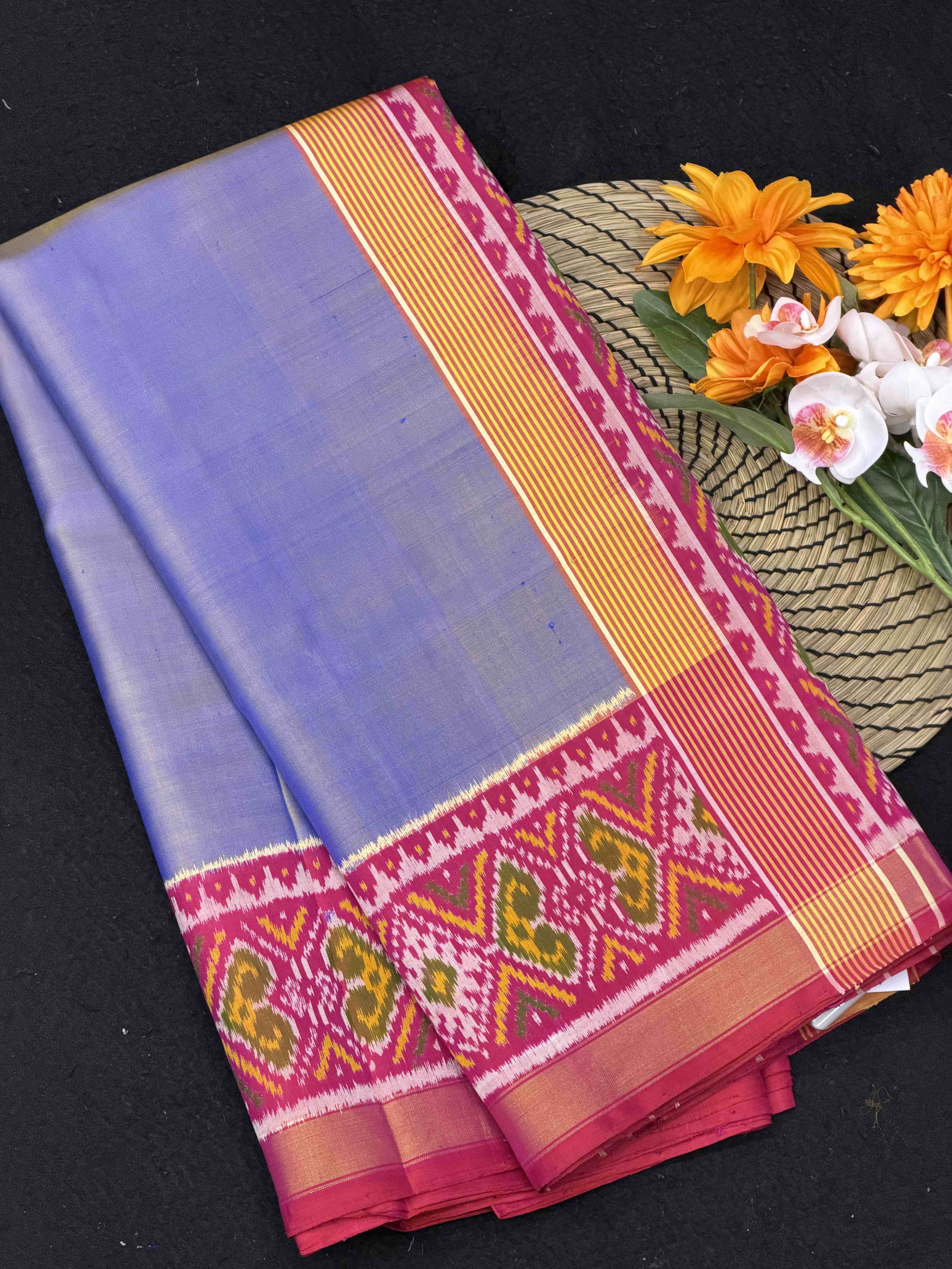 Artisanal Elegance: Lavender Silk Rajkot Patola Saree with Rich Magenta PInk