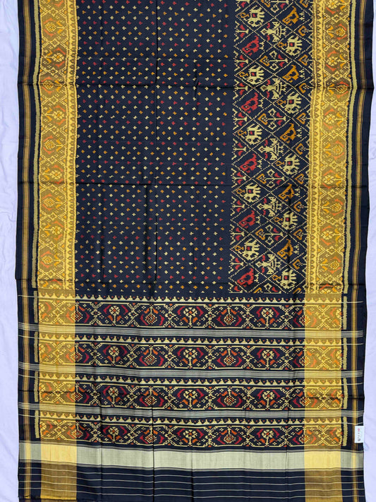 Black skirt border Narikunj rajkot patola saree