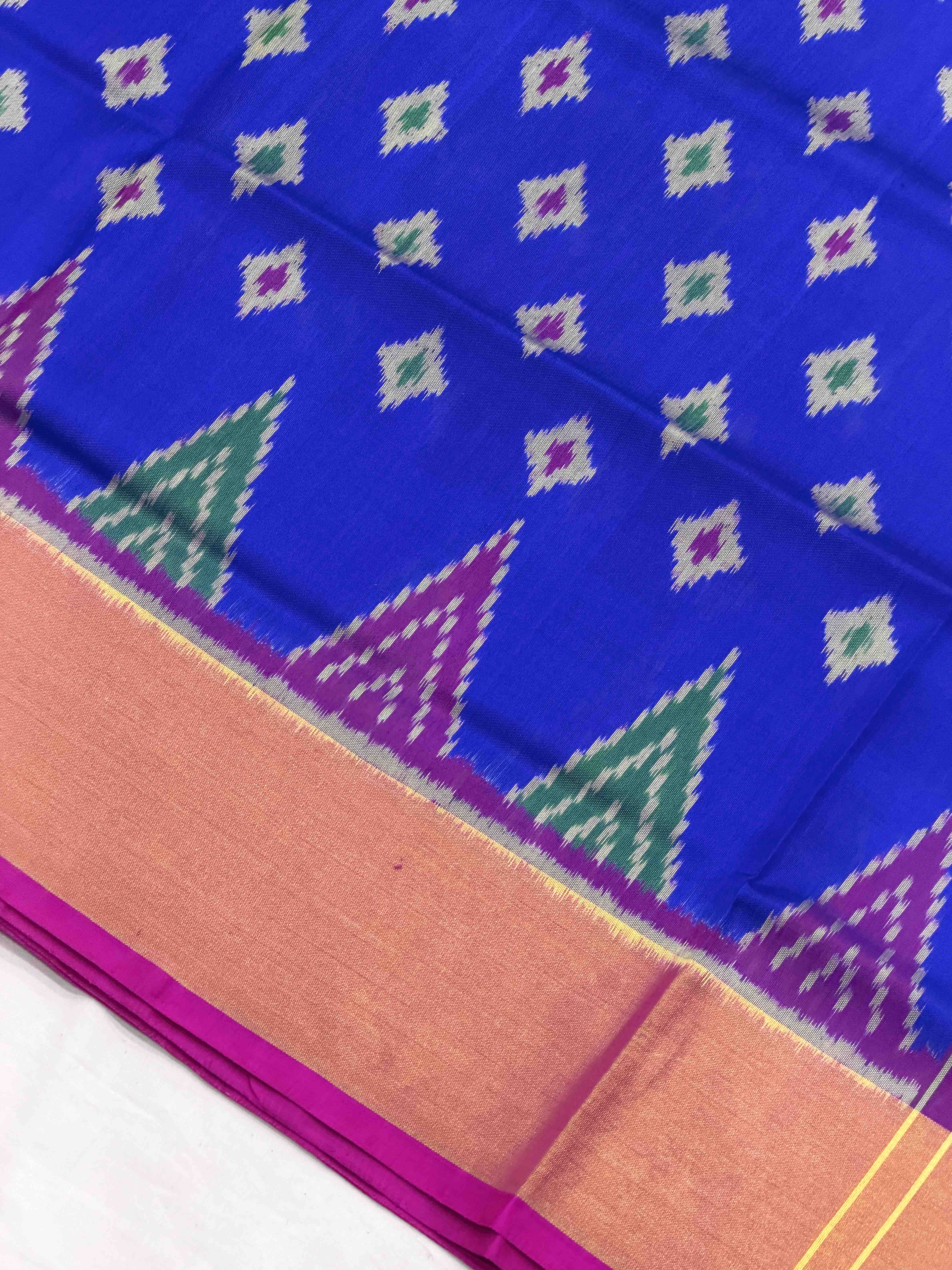 Ganga jamuna pink & green border with Blue big dot desing rajkot patola saree