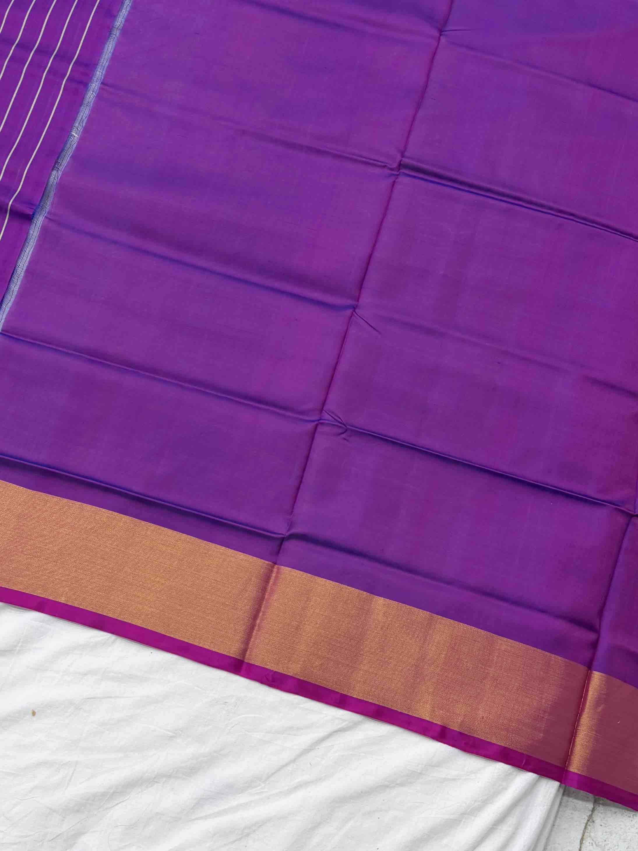 Ganga jamuna pink & green border with Blue big dot desing rajkot patola saree