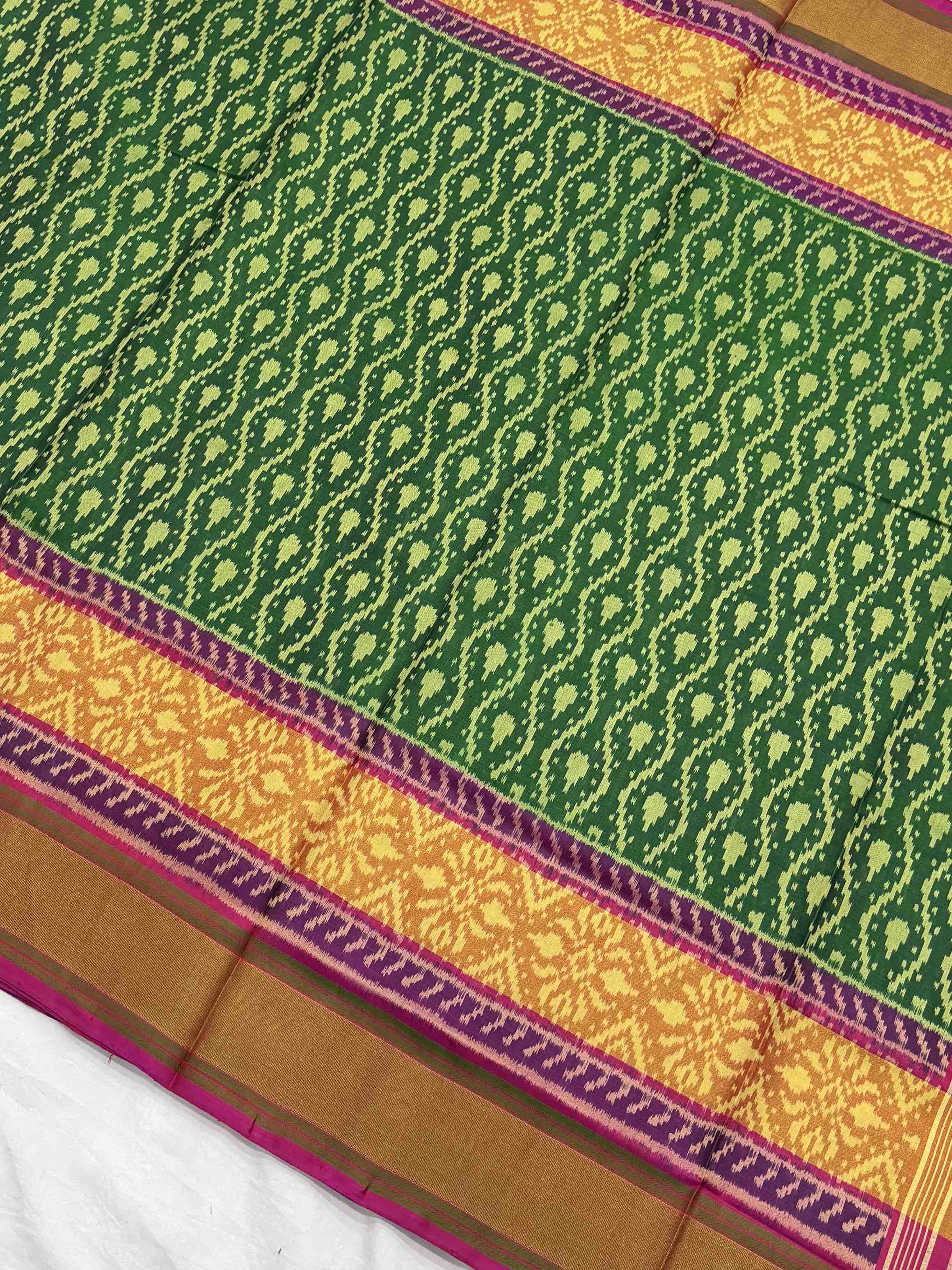 Traditional Pink & green Rajkot Patola Saree - Handwoven Single Ikat