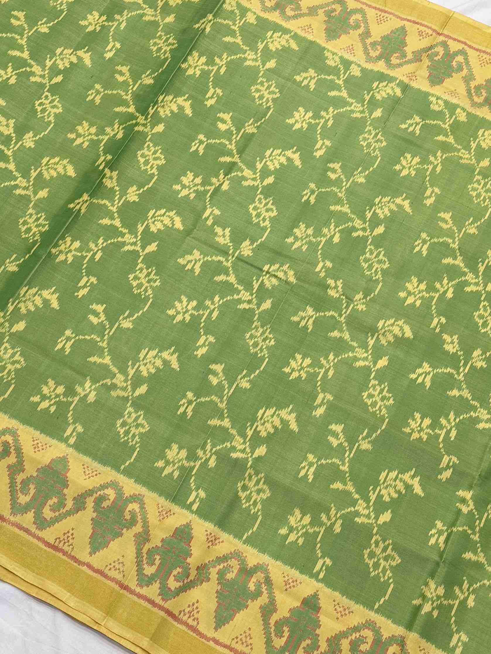 Light yellow & light green Designer Single Ikat Patola Saree