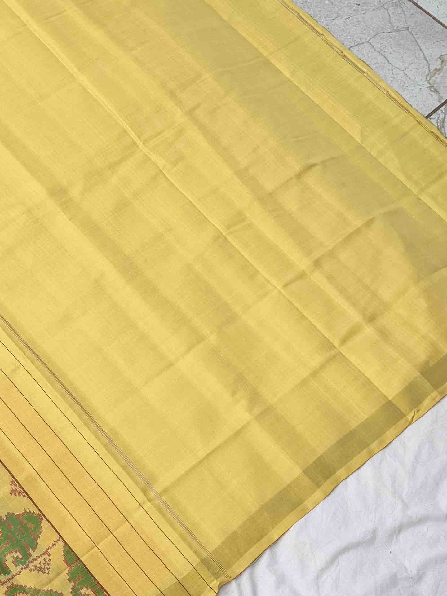 Light yellow & light green Designer Single Ikat Patola Saree