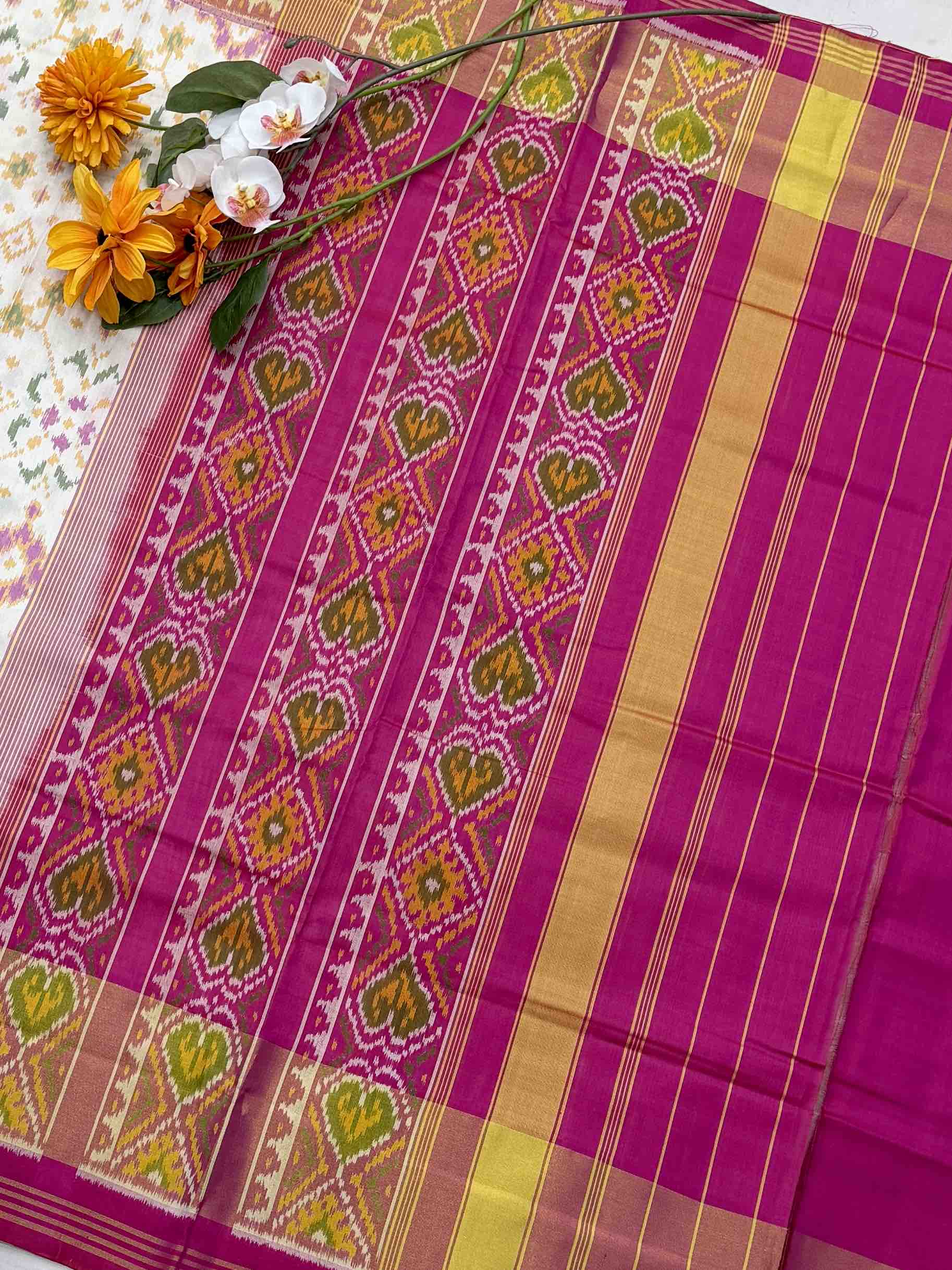 Pink & white Navaratan Tissue border Rajkot Patola Saree