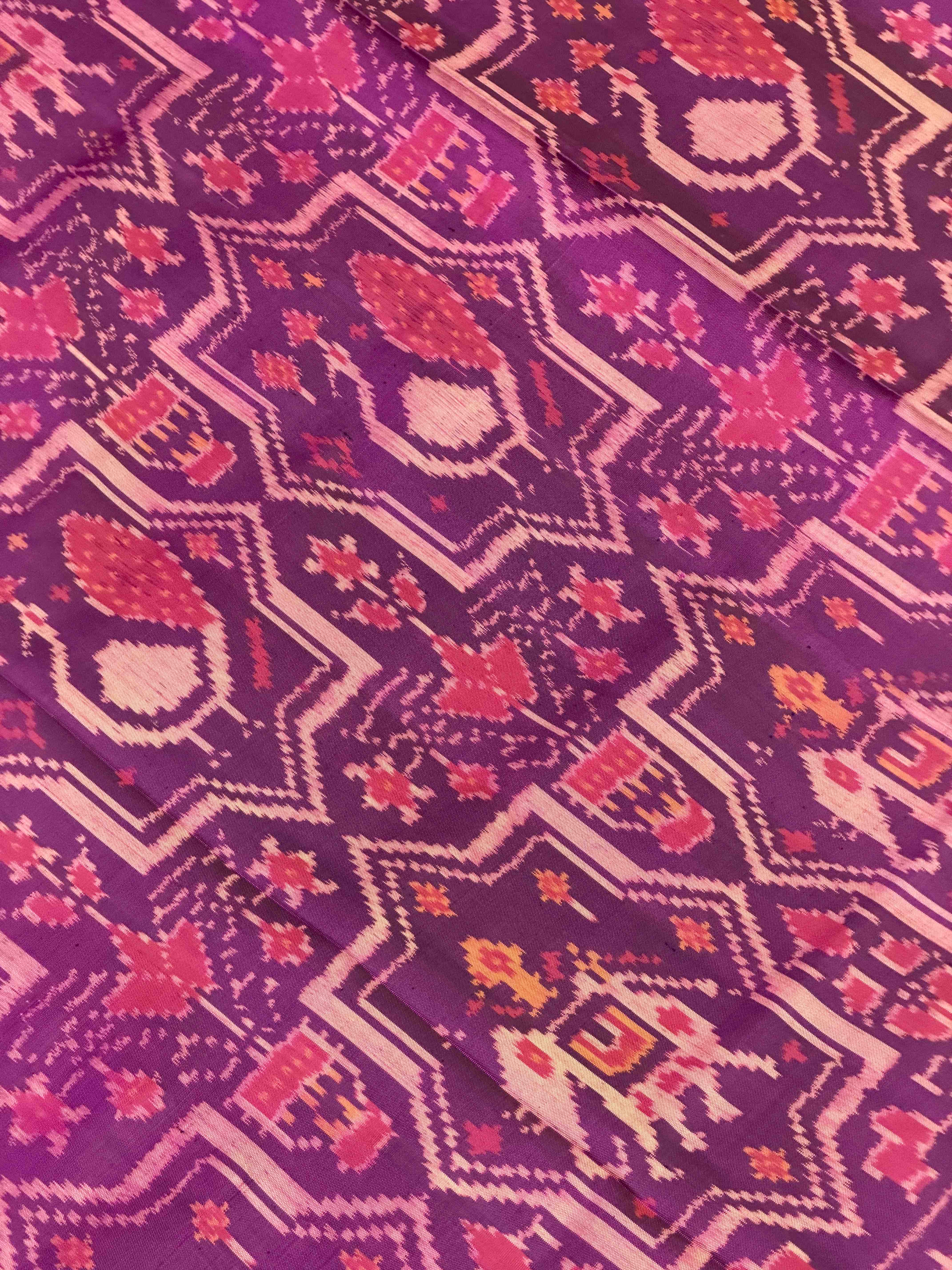 Purple Star design Small border Patola saree