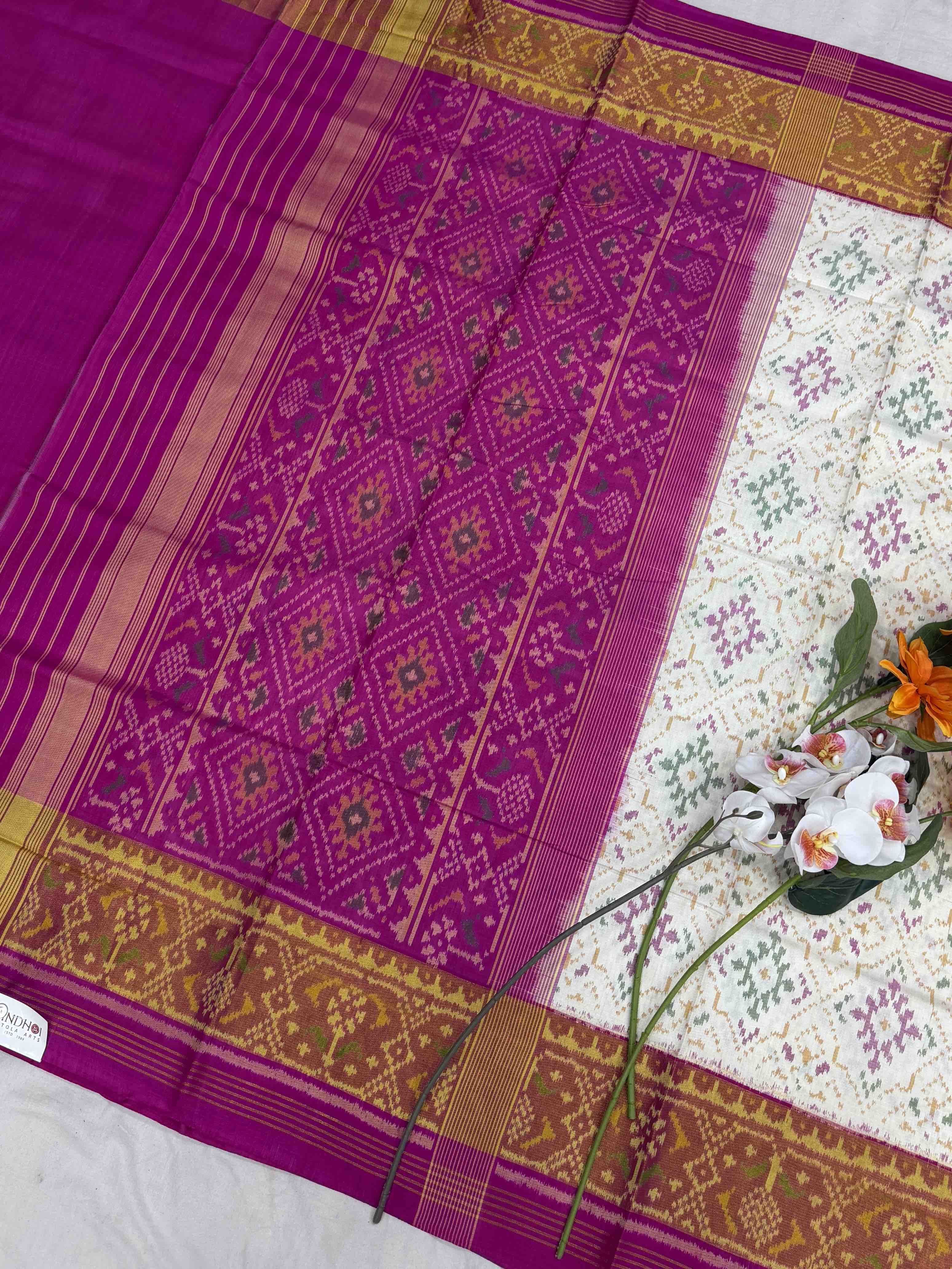 Pink & off white Panchanda Rajkot Patola Saree