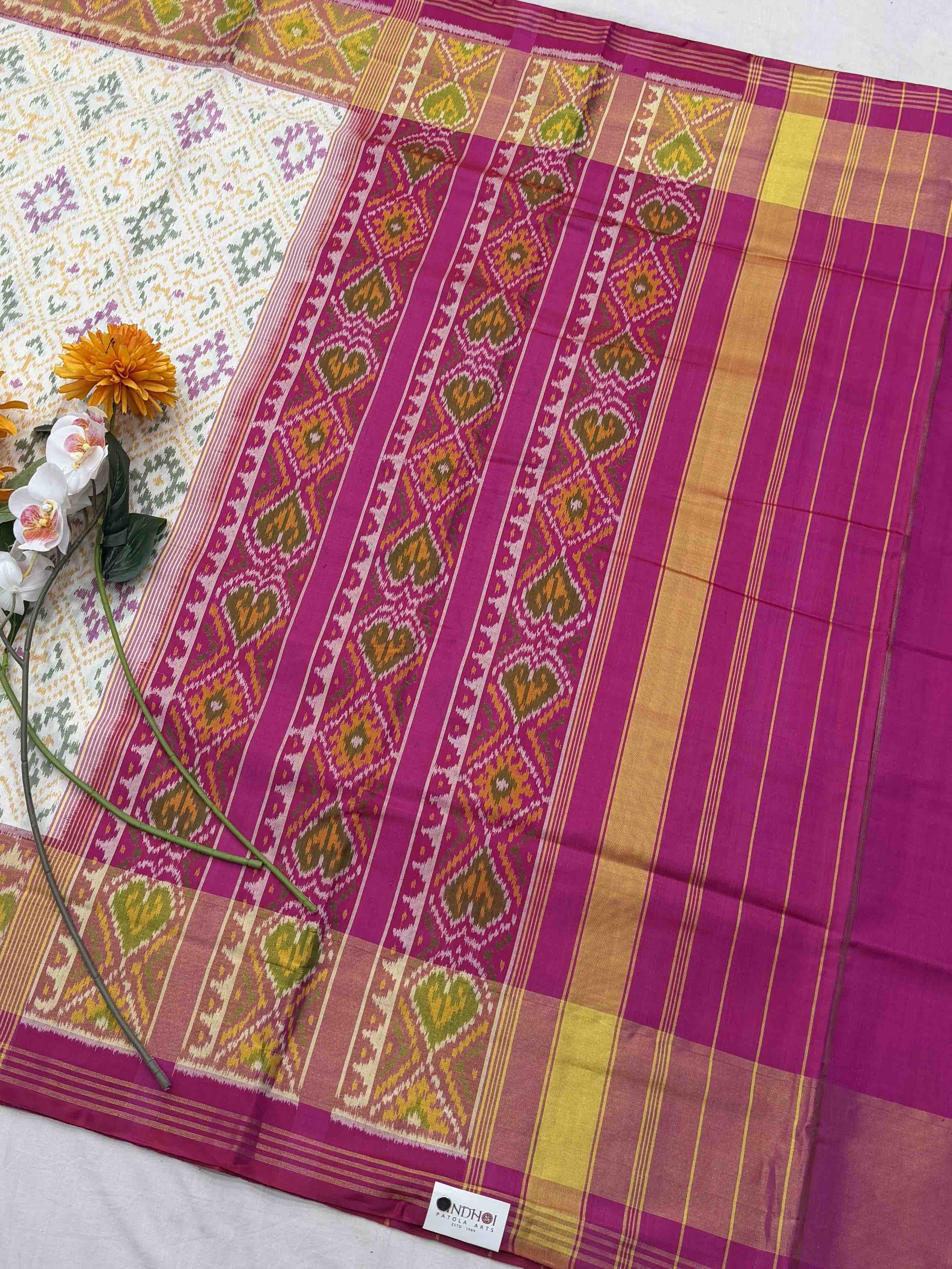 Pink & white panchanda rajkot Patola Saree