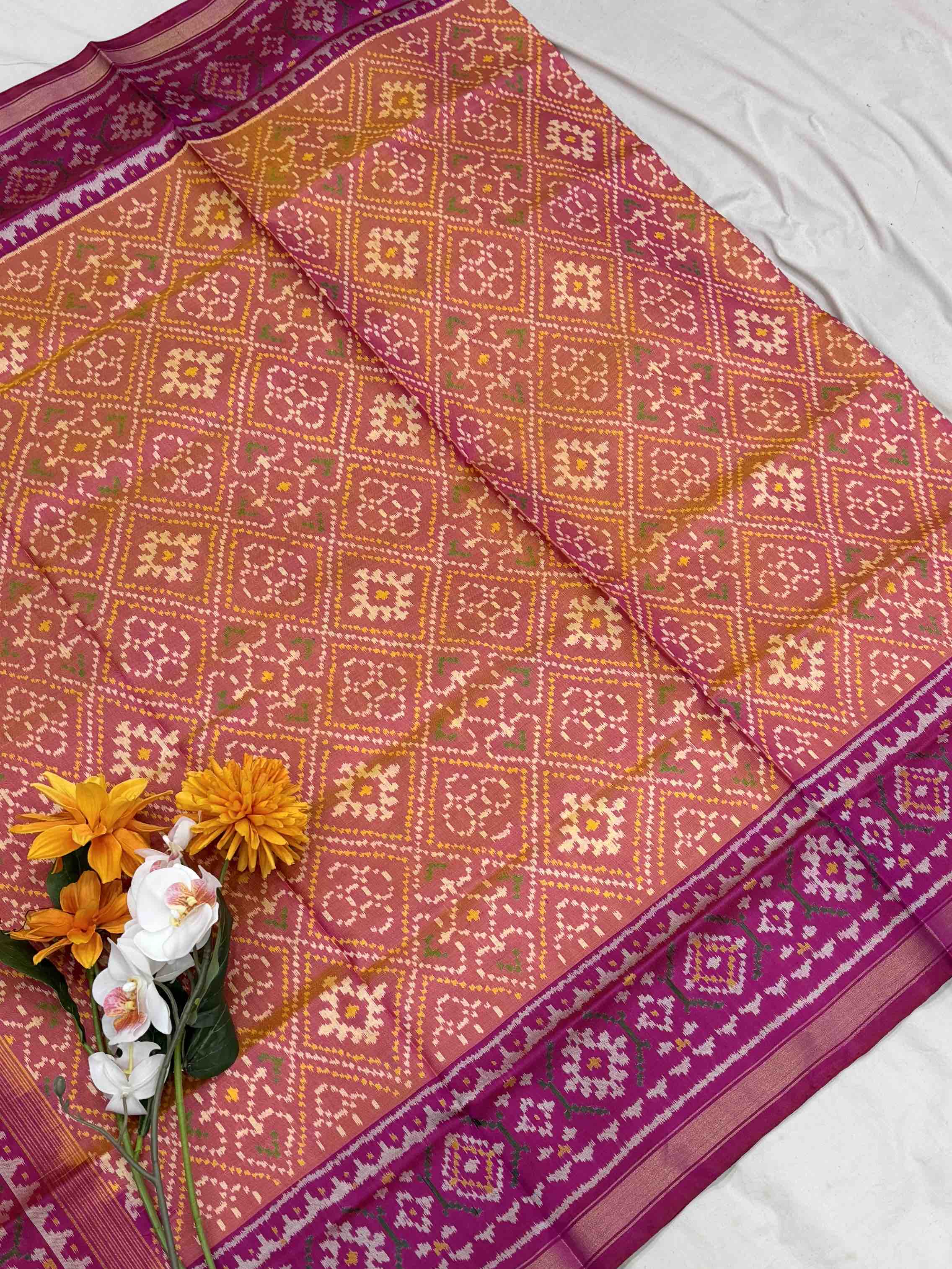 Magenta pink & Peach panchanda small border patola saree
