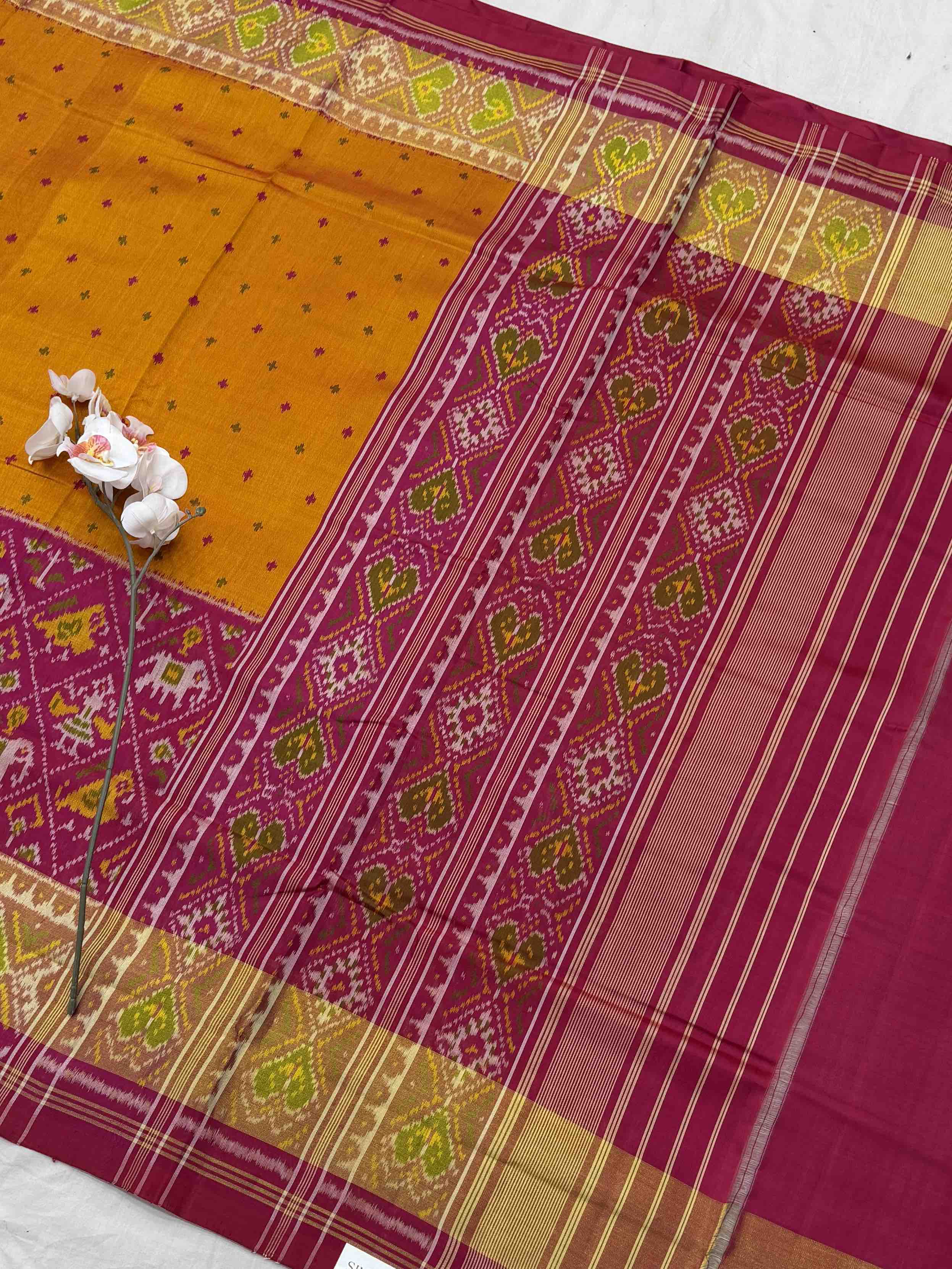 Pink & Musterd Skirt border Rajkot Patola Saree