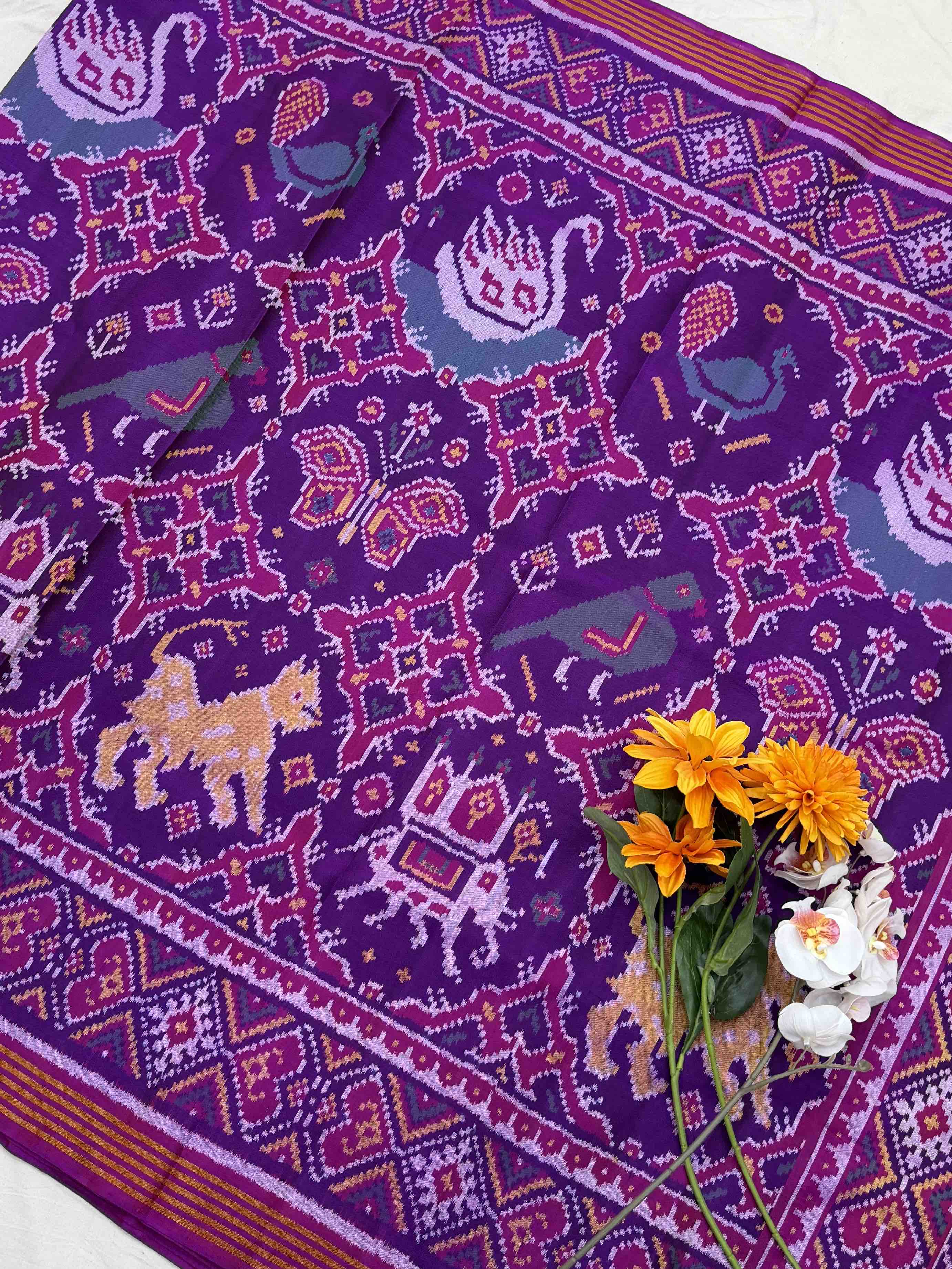 Purple Chhabdi with Beautiful Patola motifs Single ikat Patan Patola