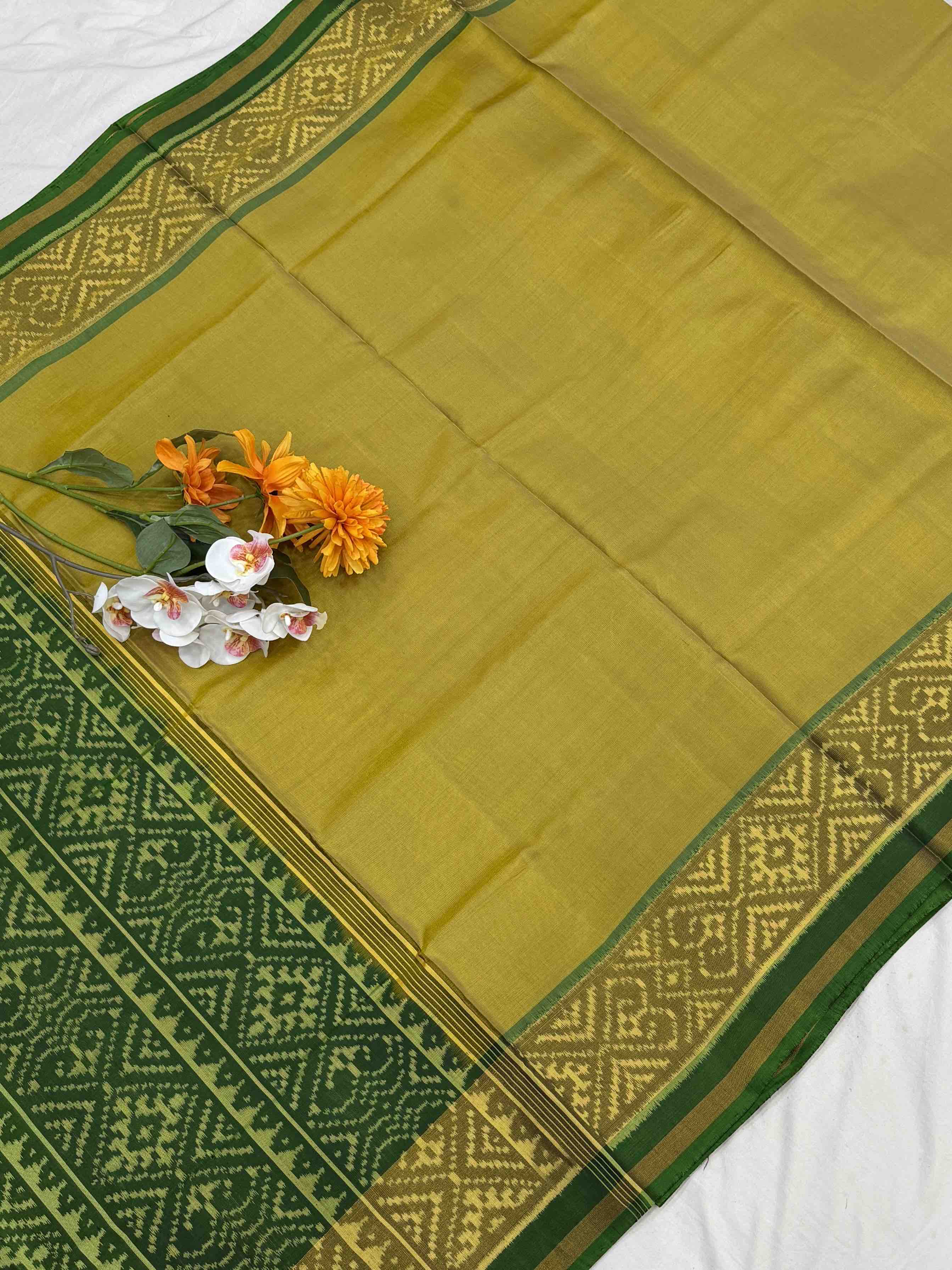 Mahendi Power Shade Plain Rajkot Patola