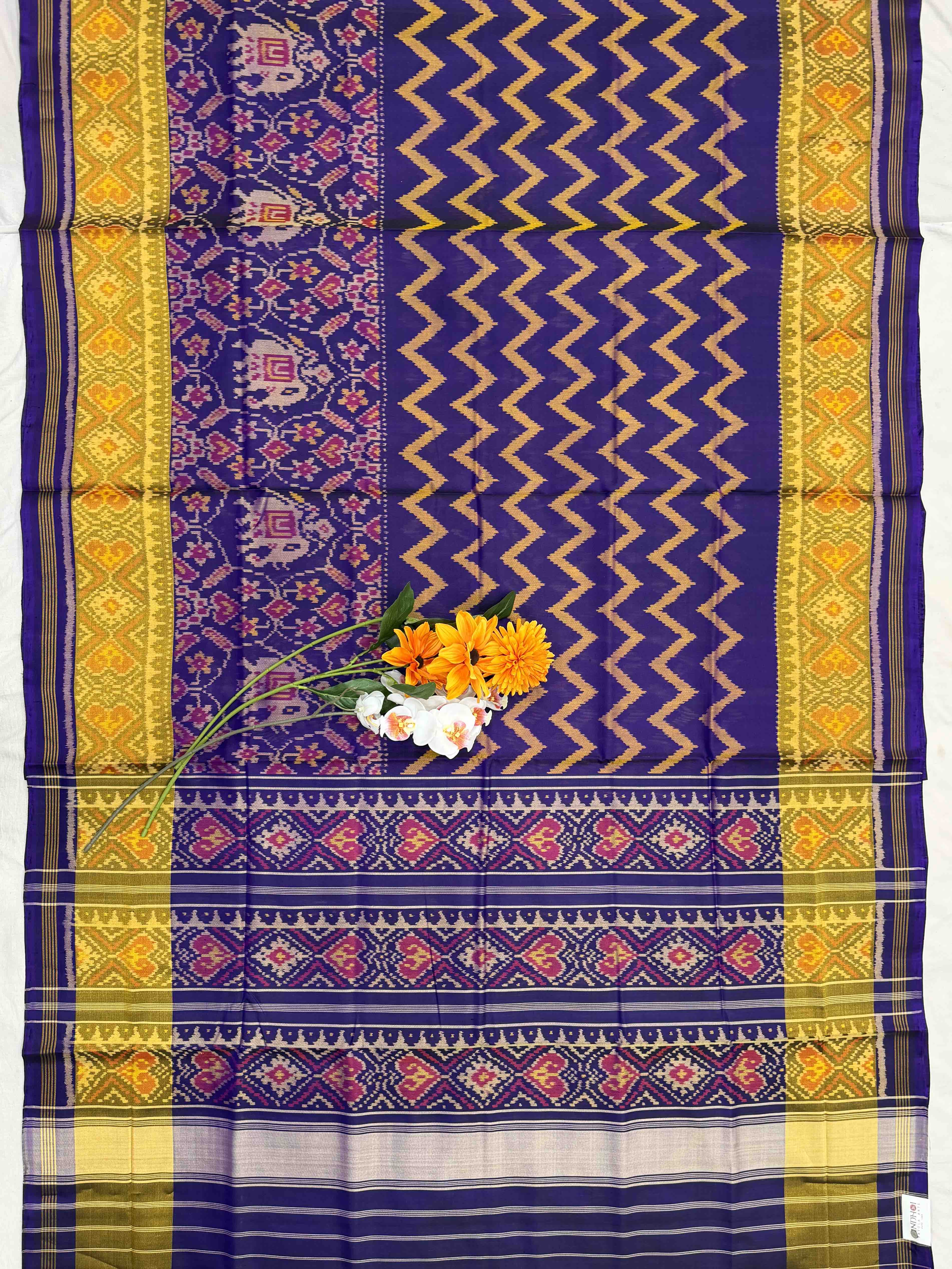 Purple skirt border with zigzag pattern Rajkot Patola