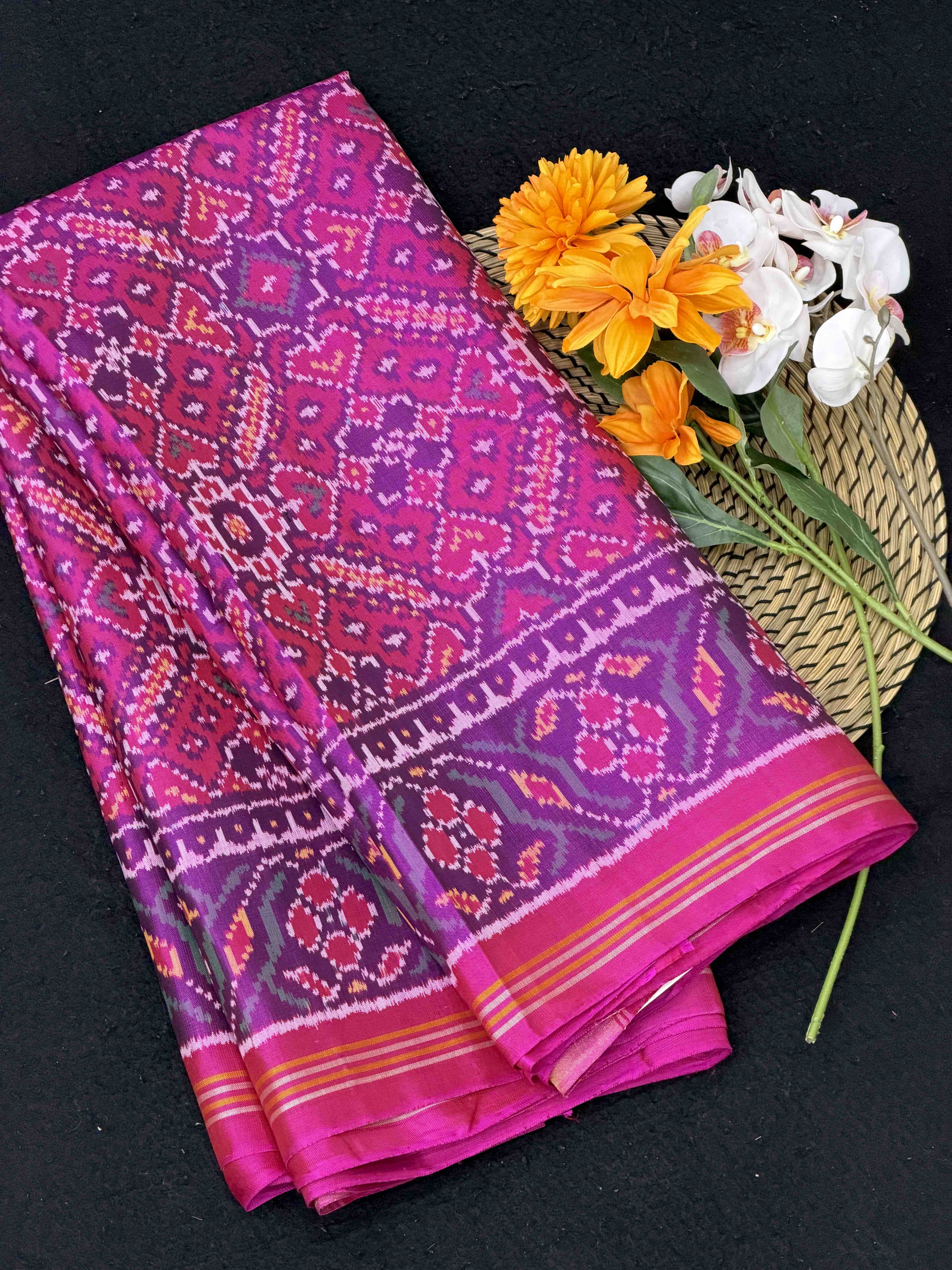 Pink Manekchawk single ikat Patola Saree
