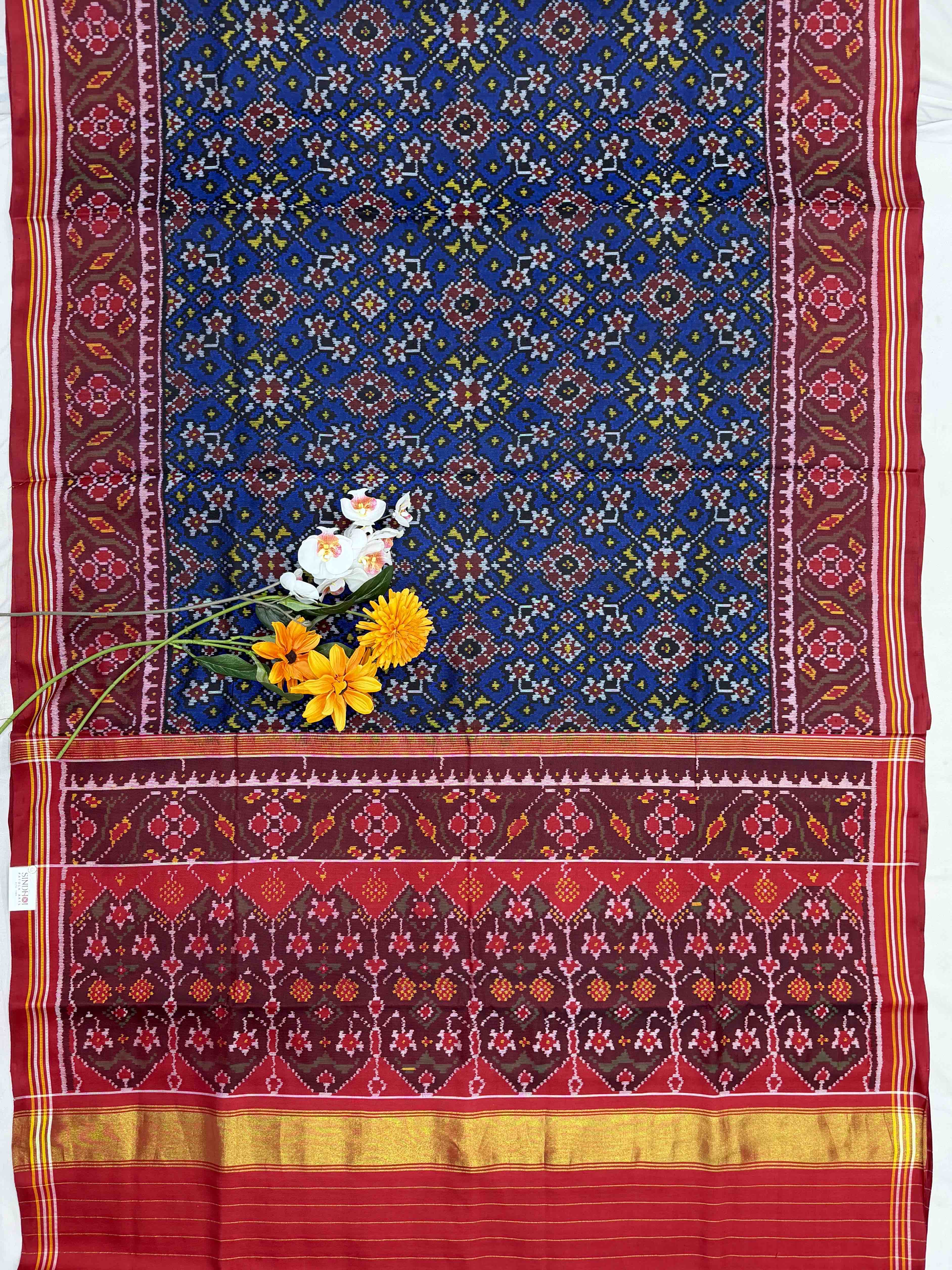 Maroon & Blue navaratan single ikat Patan Patola