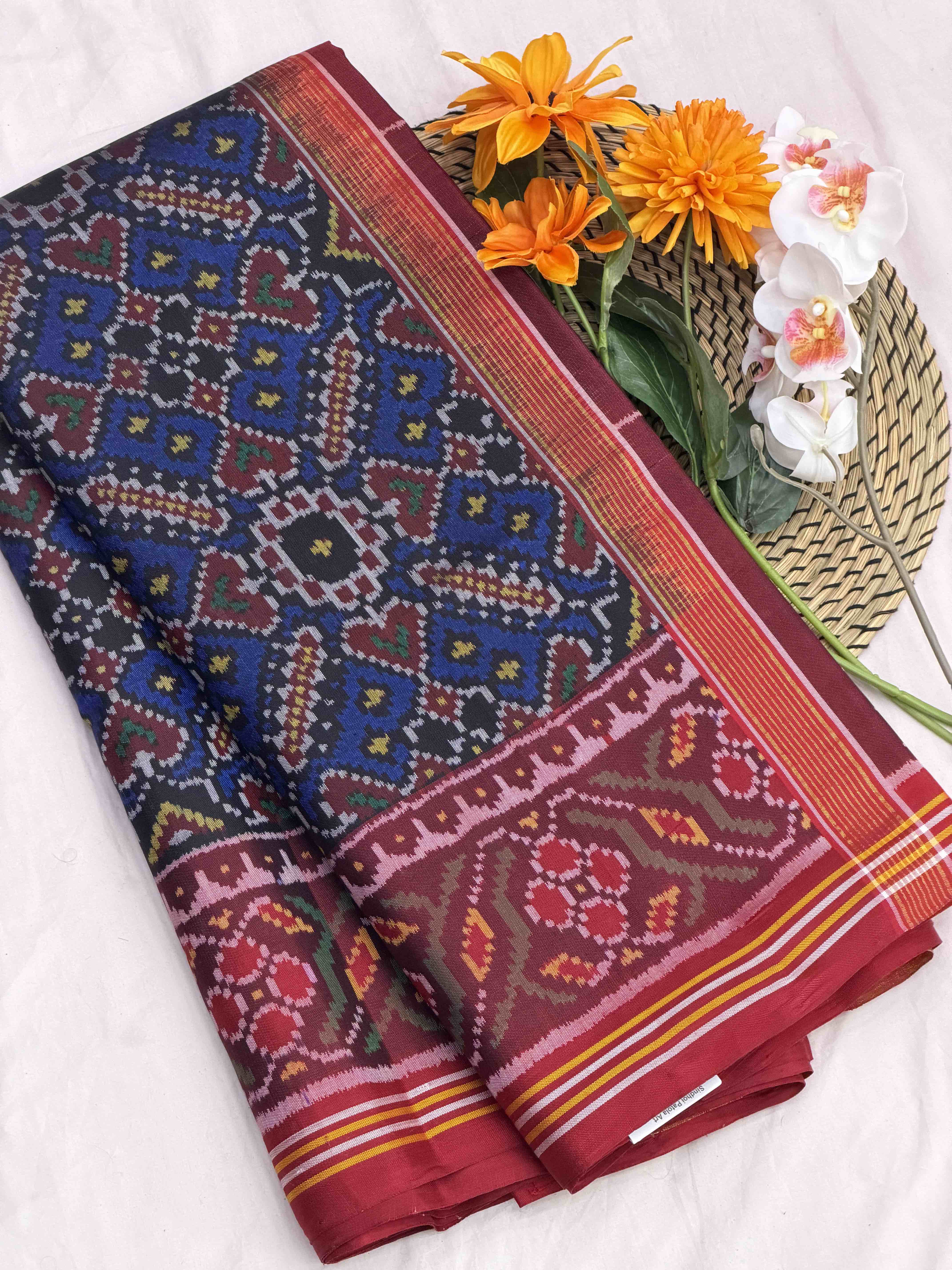 Red maroon & deep blue Manekchawk Single ikat Patola Saree