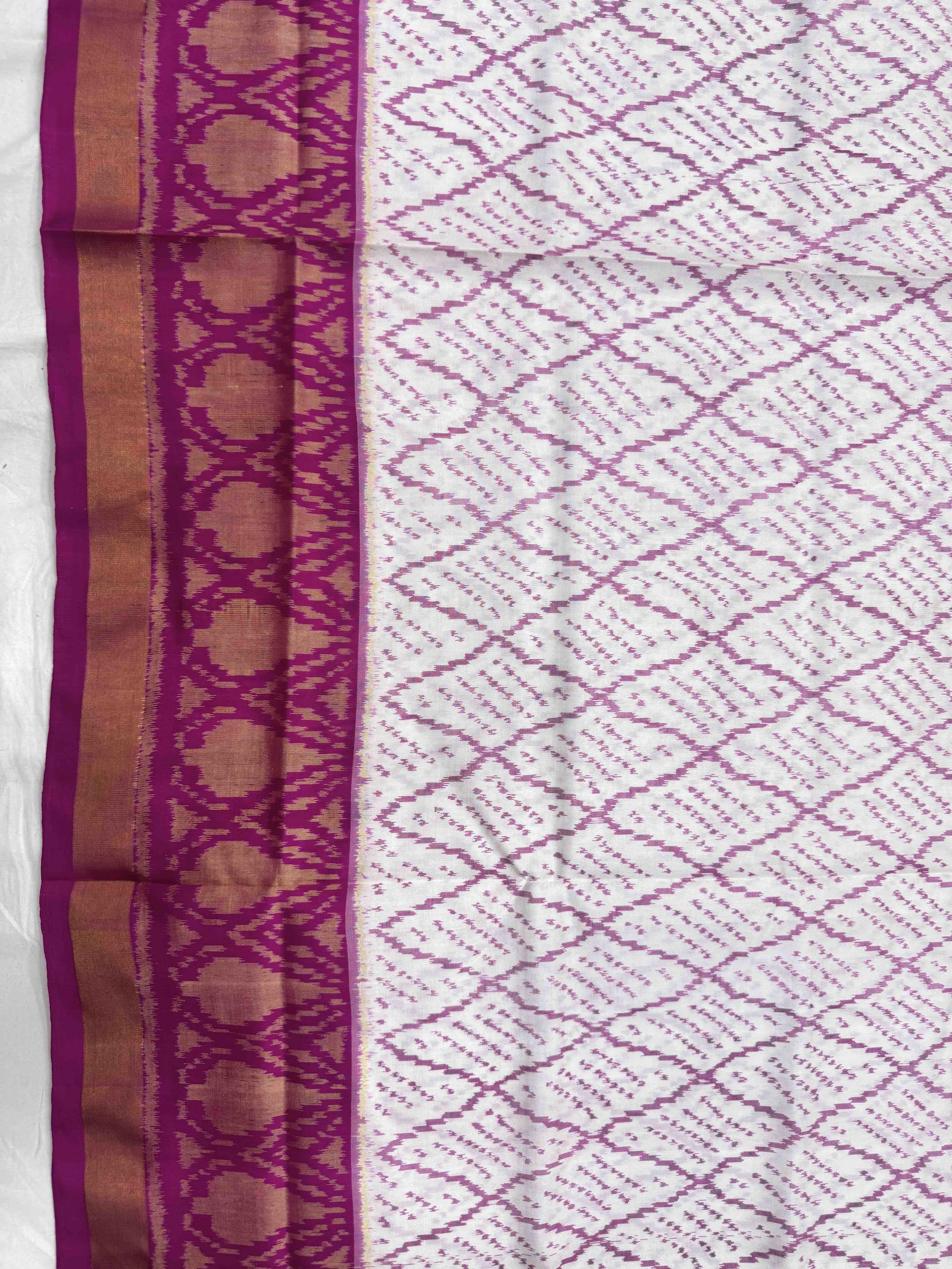 White & Pink Panchanda Booty Patola Saree