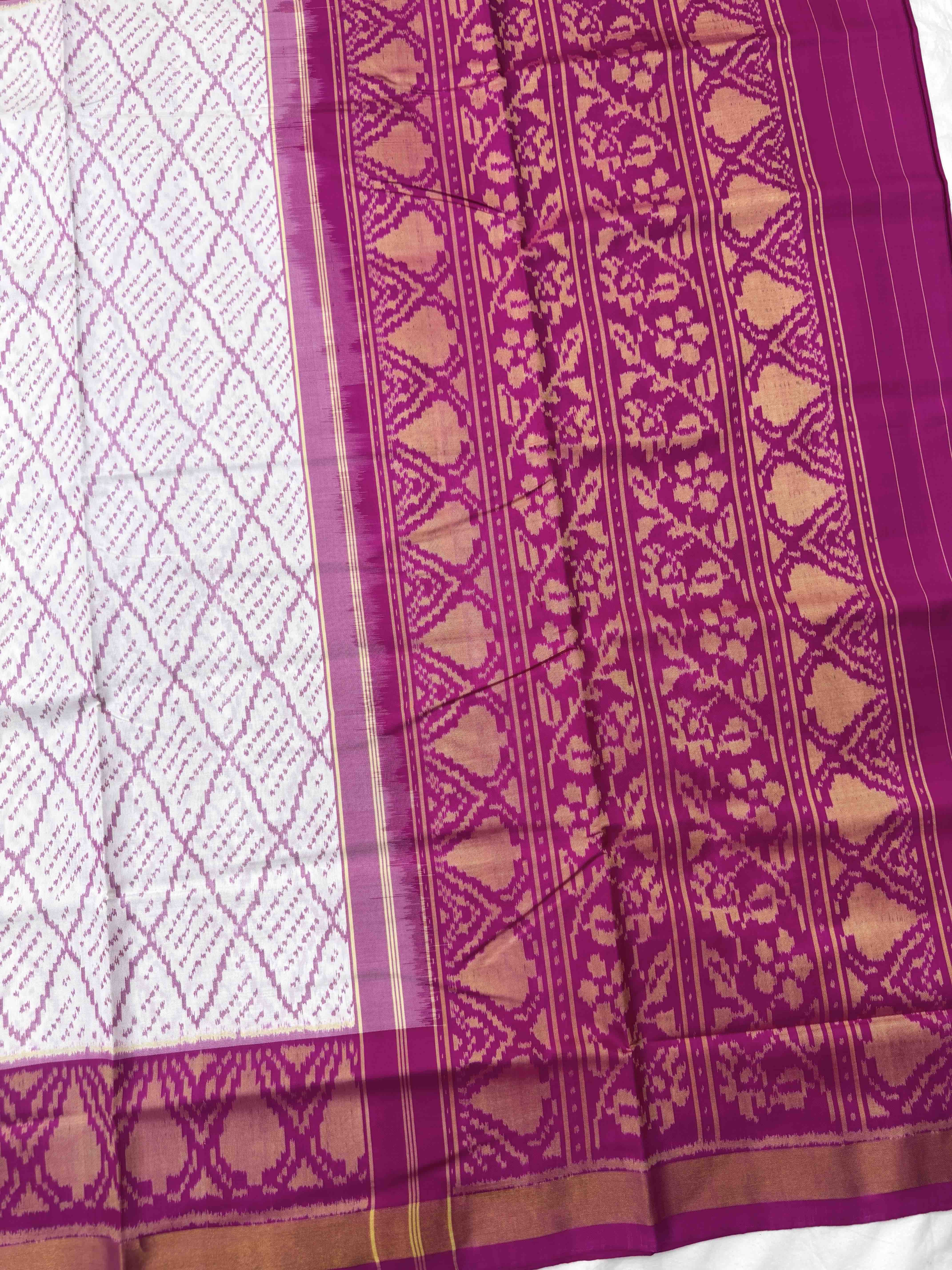 White & Pink Panchanda Booty Patola Saree