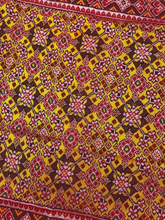Red & Yellow Navrtatan Single Ikat Patan Patola Saree