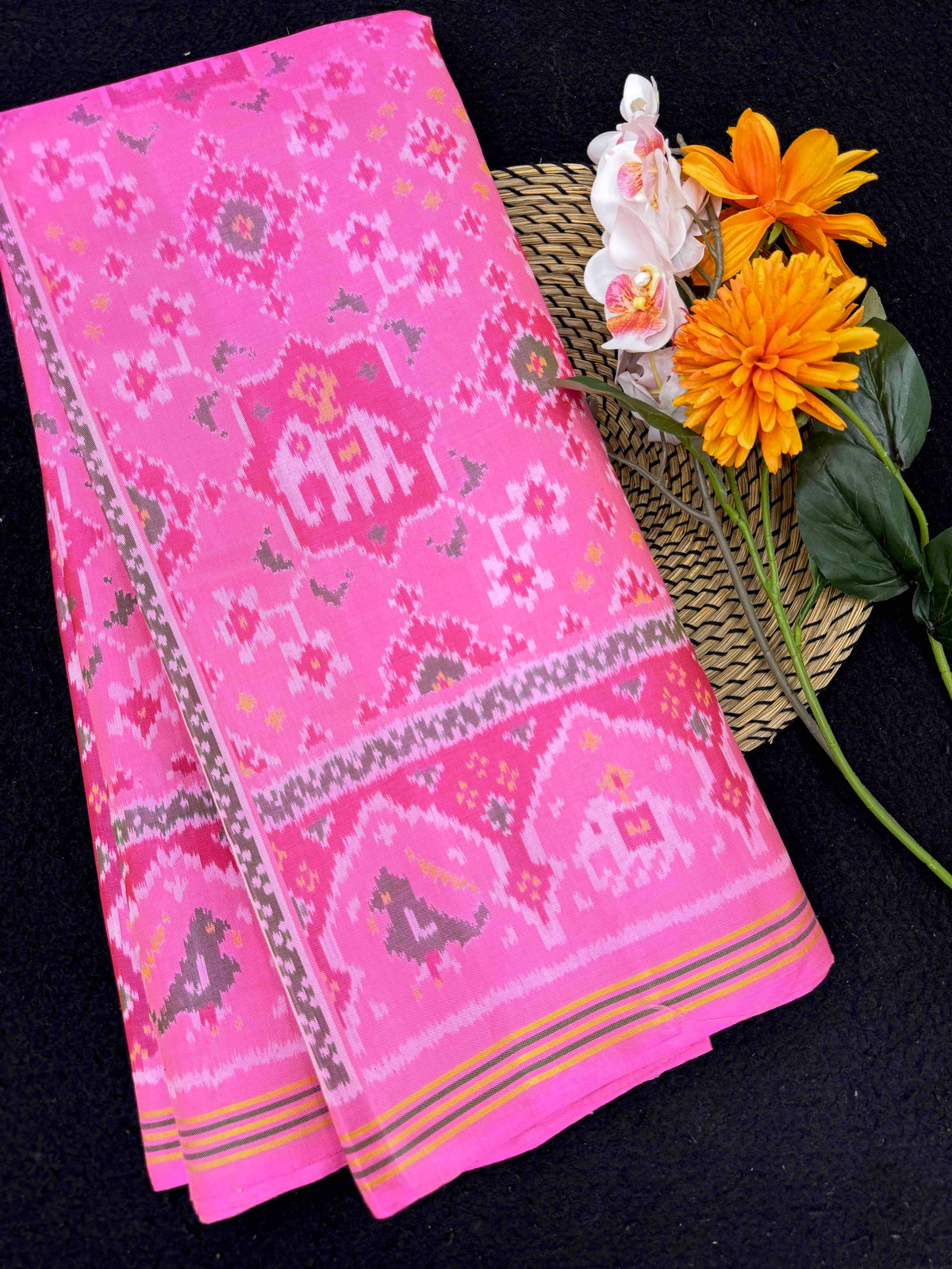 Light Pink Star Elephant Navratan Mix Single Ikat Patan Patola Saree