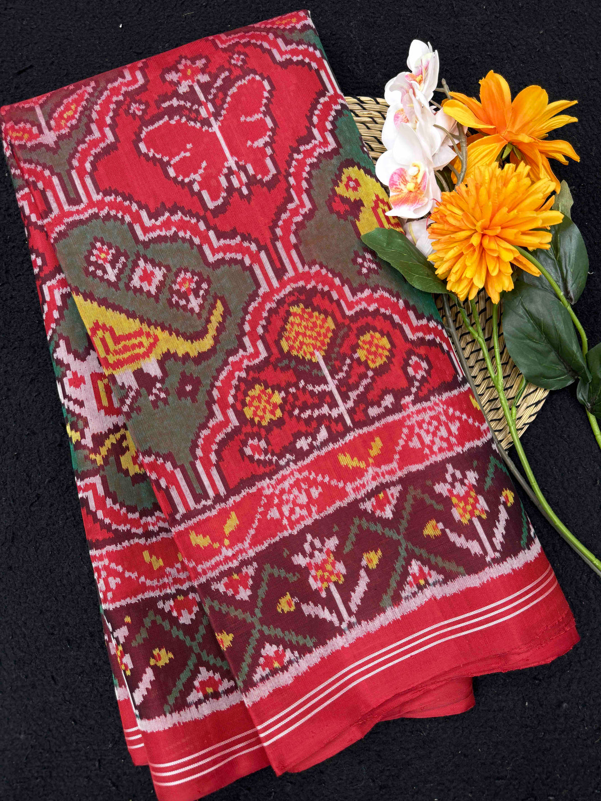 Red Big Figure Haathi Popat Chhabdi Single Ikat Patan Patola Saree