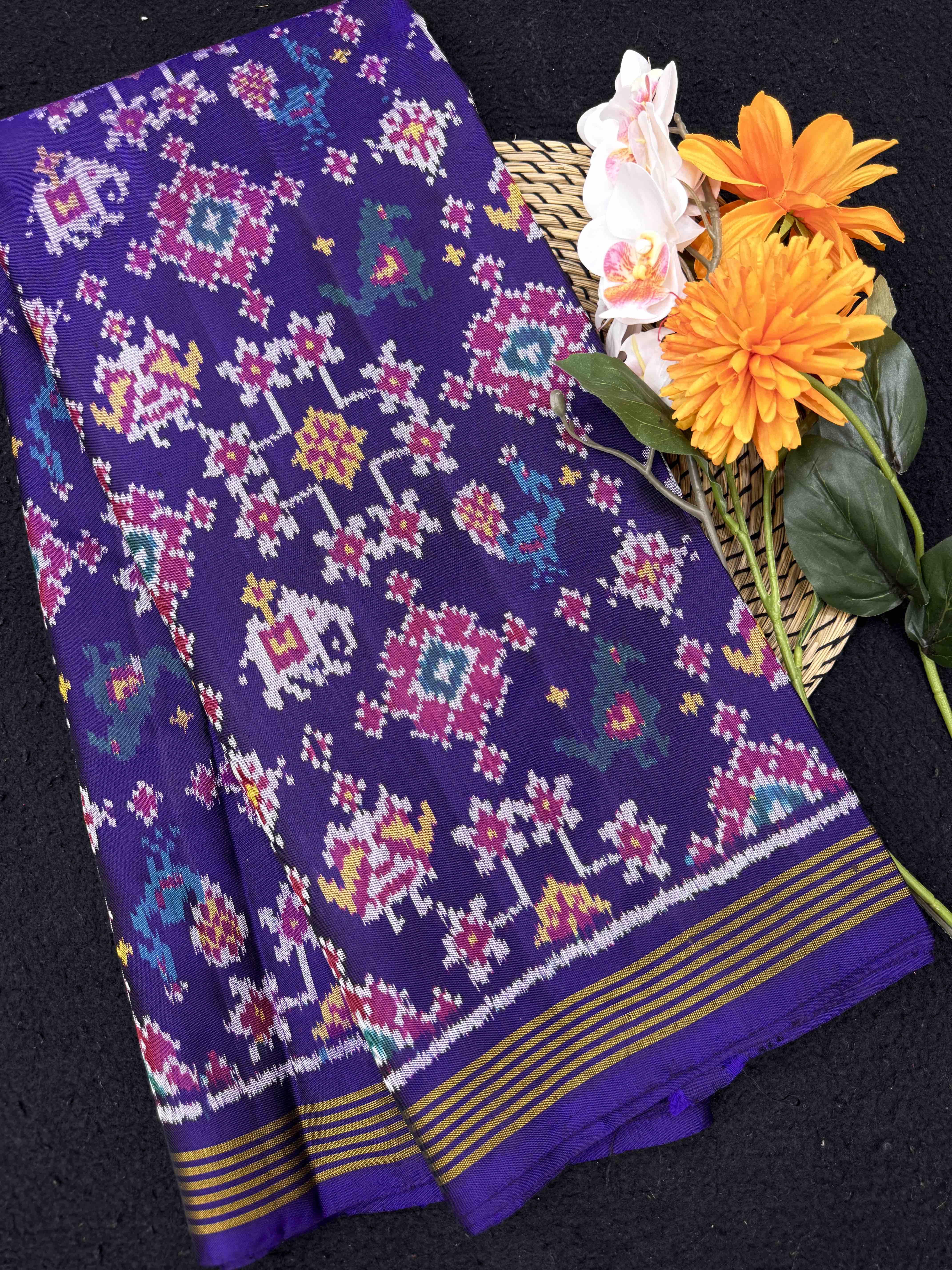 Purplish Blue Navratan Narikunj Mix Single Ikat Patan Patola Saree