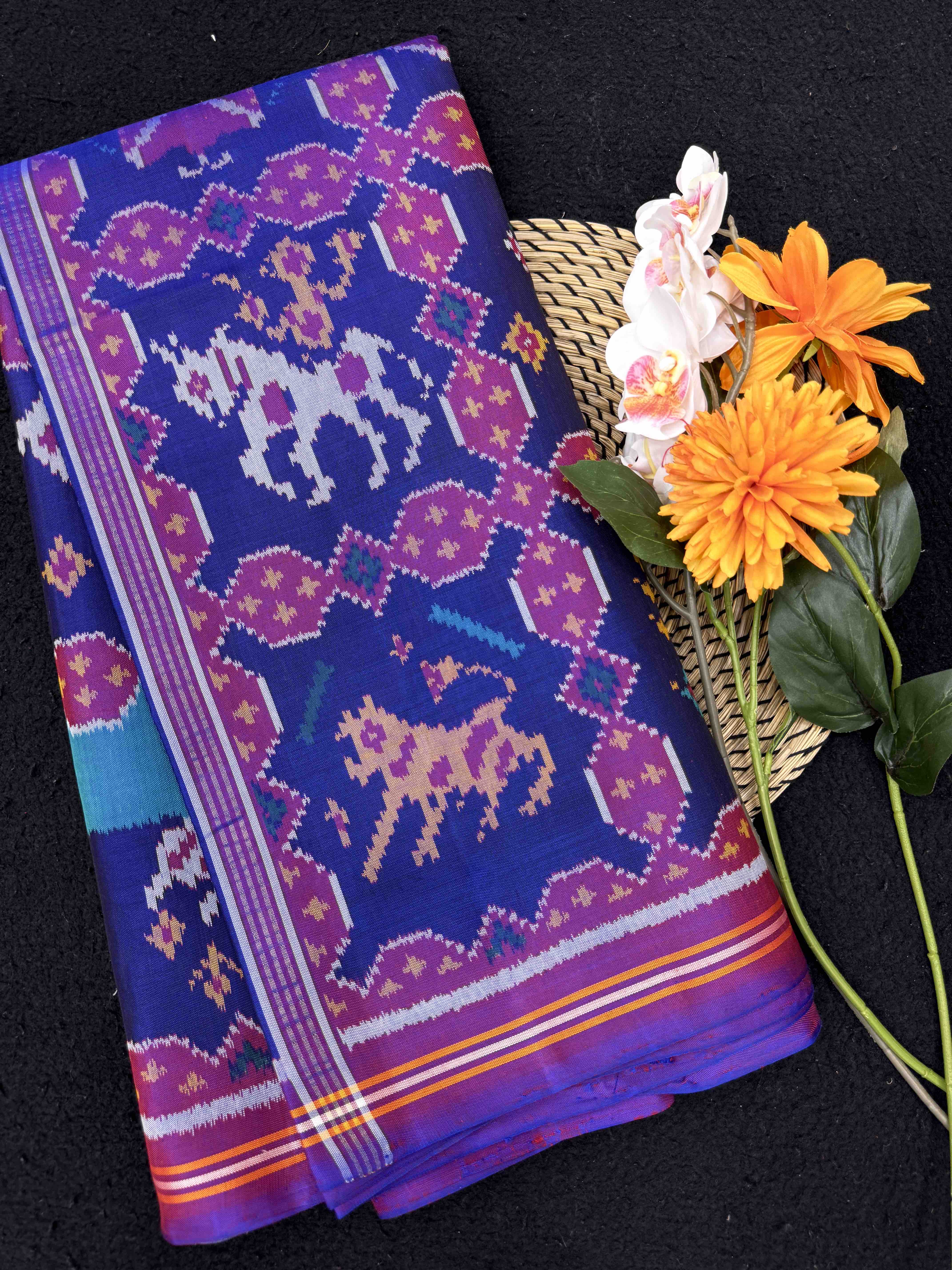 Blue Sakdi Narikunj Single Ikat Patan Patola Saree