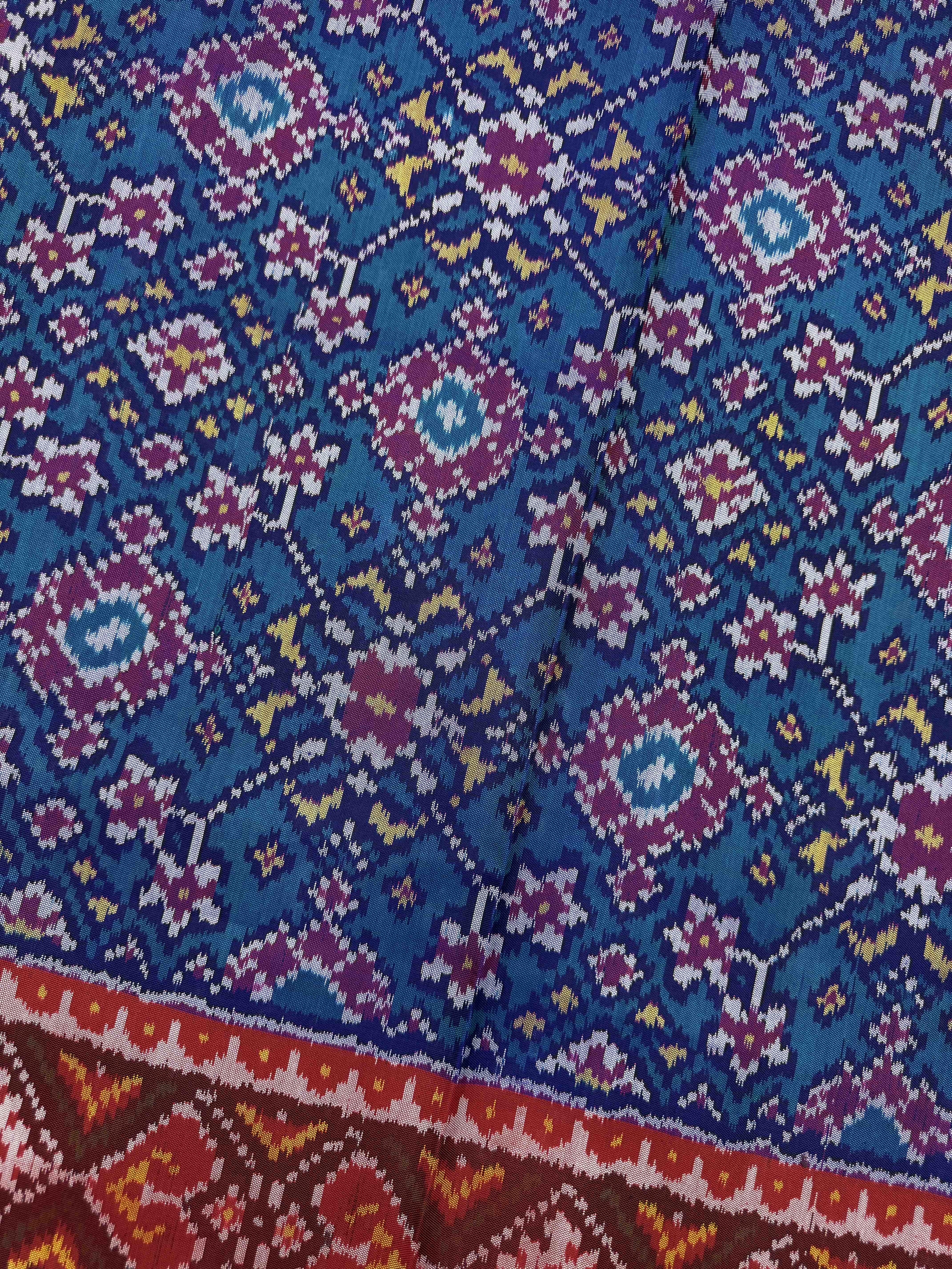 Red & Turquoise Navratan Single Ikat Patan Patola Saree